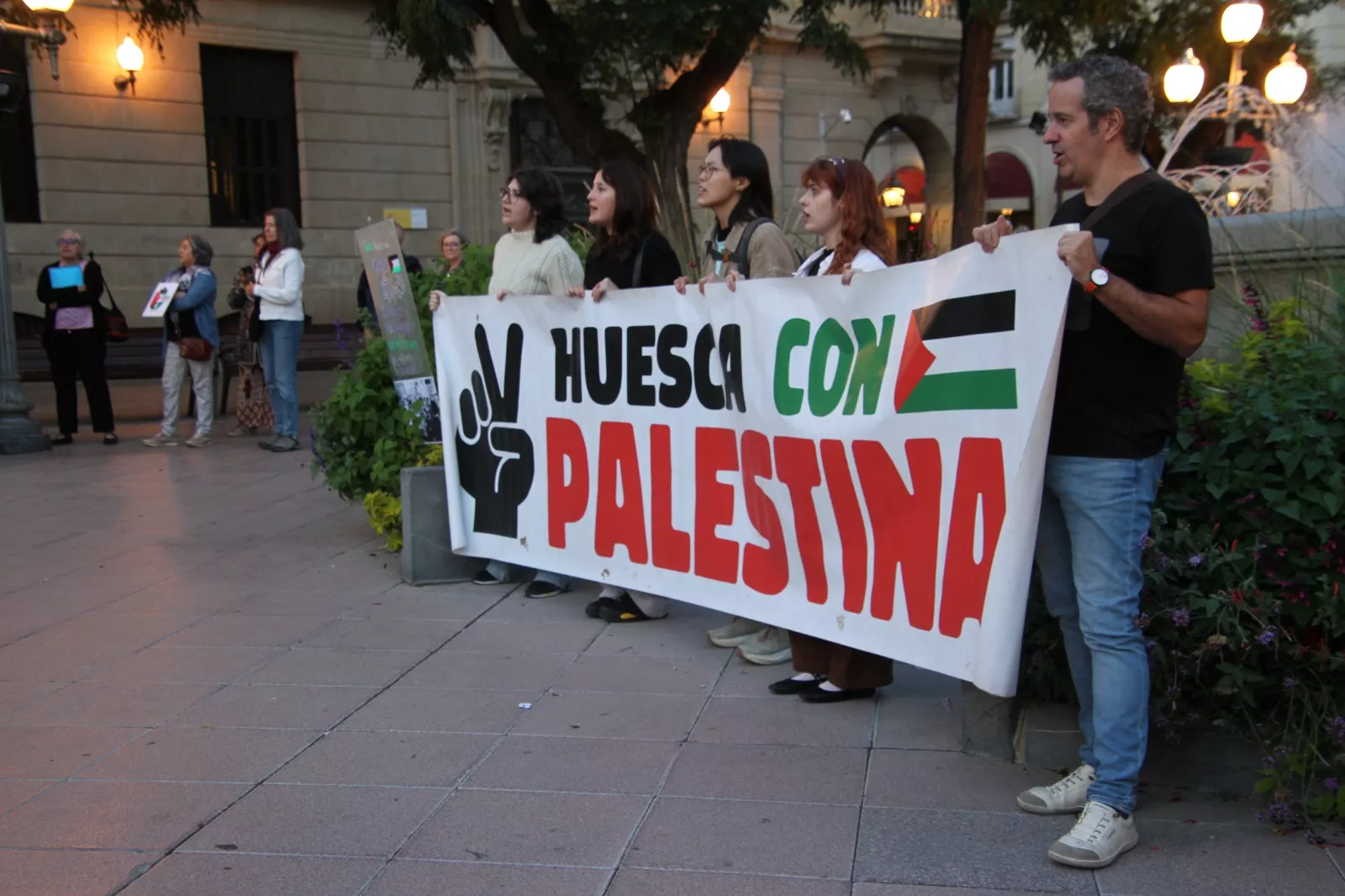 Concentración en apoyo a Palestina en Huesca. Foto: Carlos Neofato