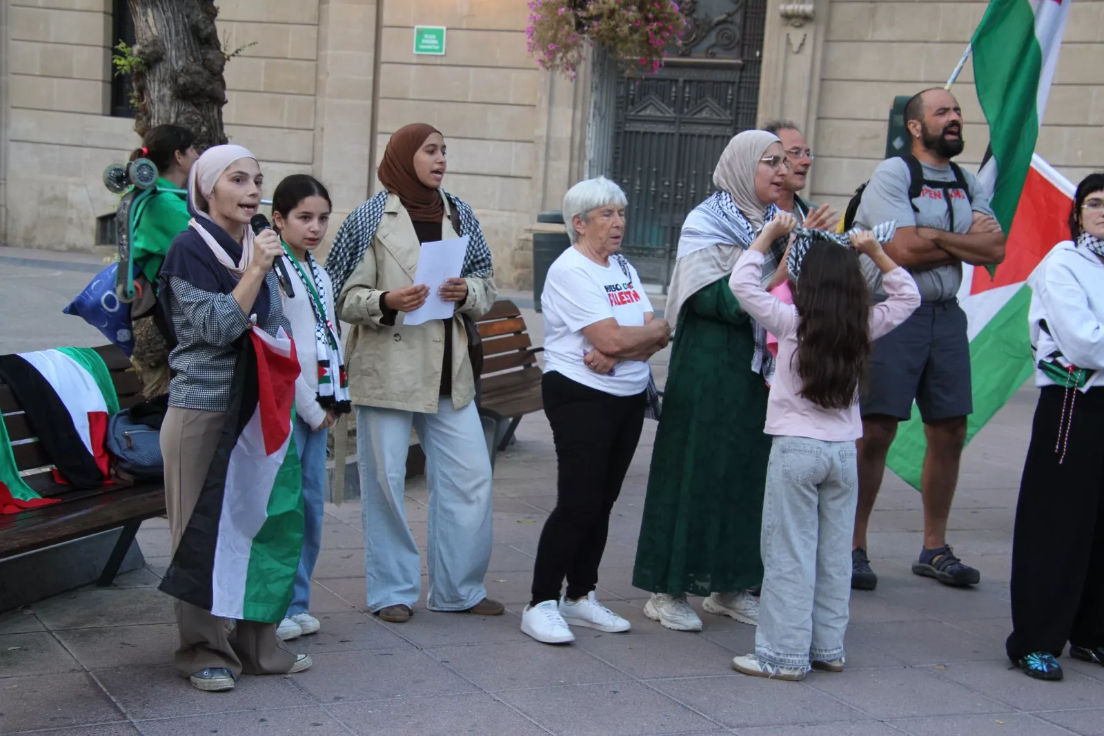 Concentración en apoyo a Palestina en Huesca. Foto: Carlos Neofato