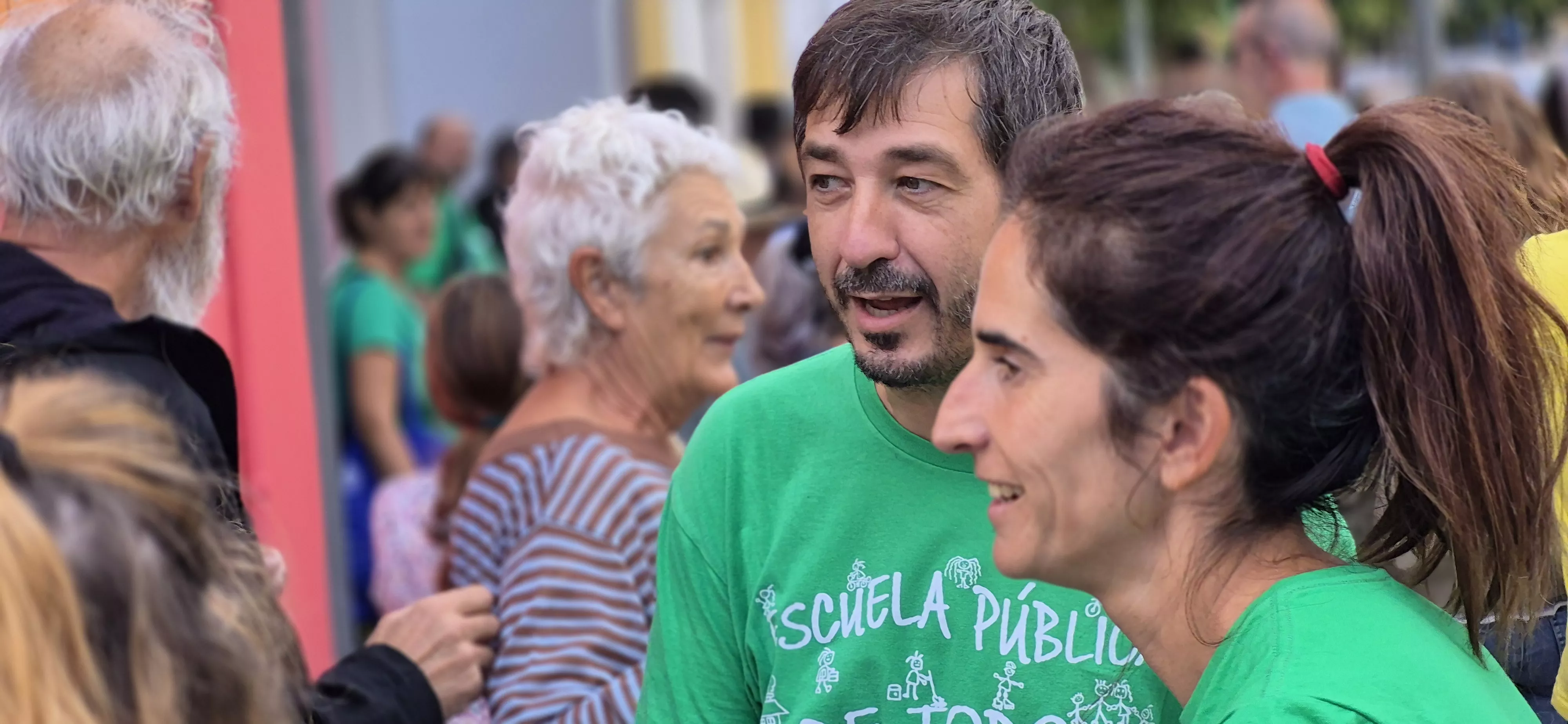 "Abrazo" al IES Ramón y Cajal y en apoyo a Sergio Martínez. Foto Myriam Martínez