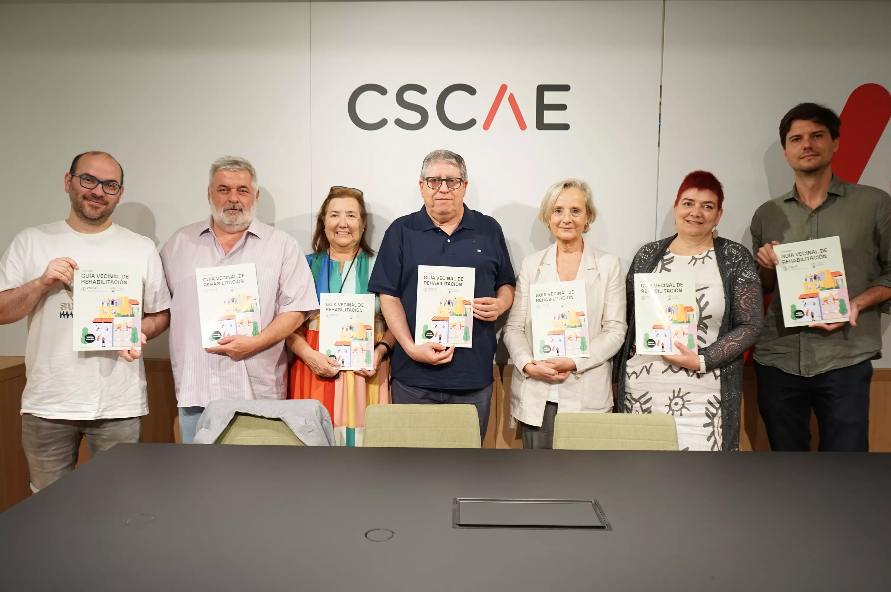 Presentación en CSCAE del Proyecto Rehabilitacción ciudadana. Fase III, con CEAV, RedOAR y representantes de Asociaciones Vecinales
