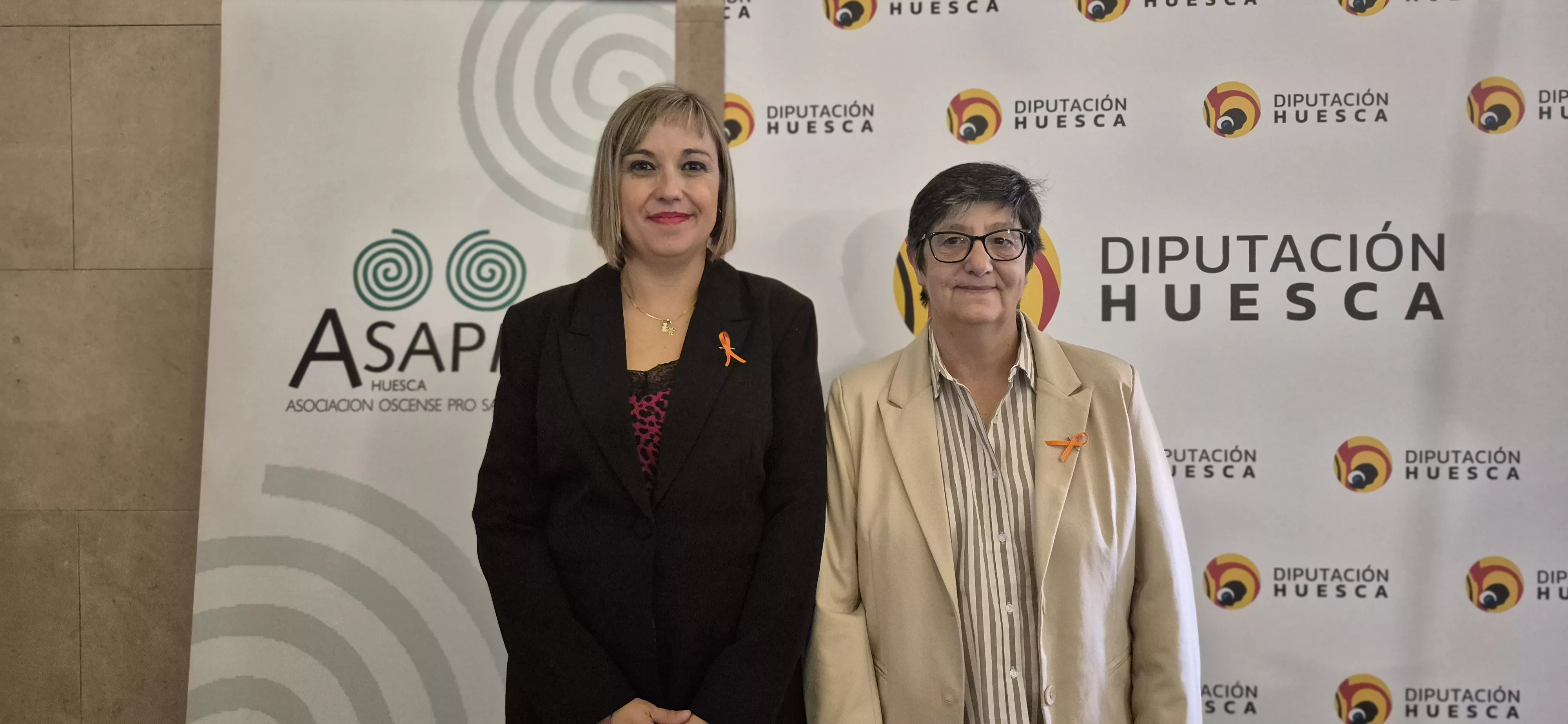 Eva Grasa y Conchi López. Jornada de la Federación Salud Mental Aragón y Asapme Huesca. Foto Myriam Martínez