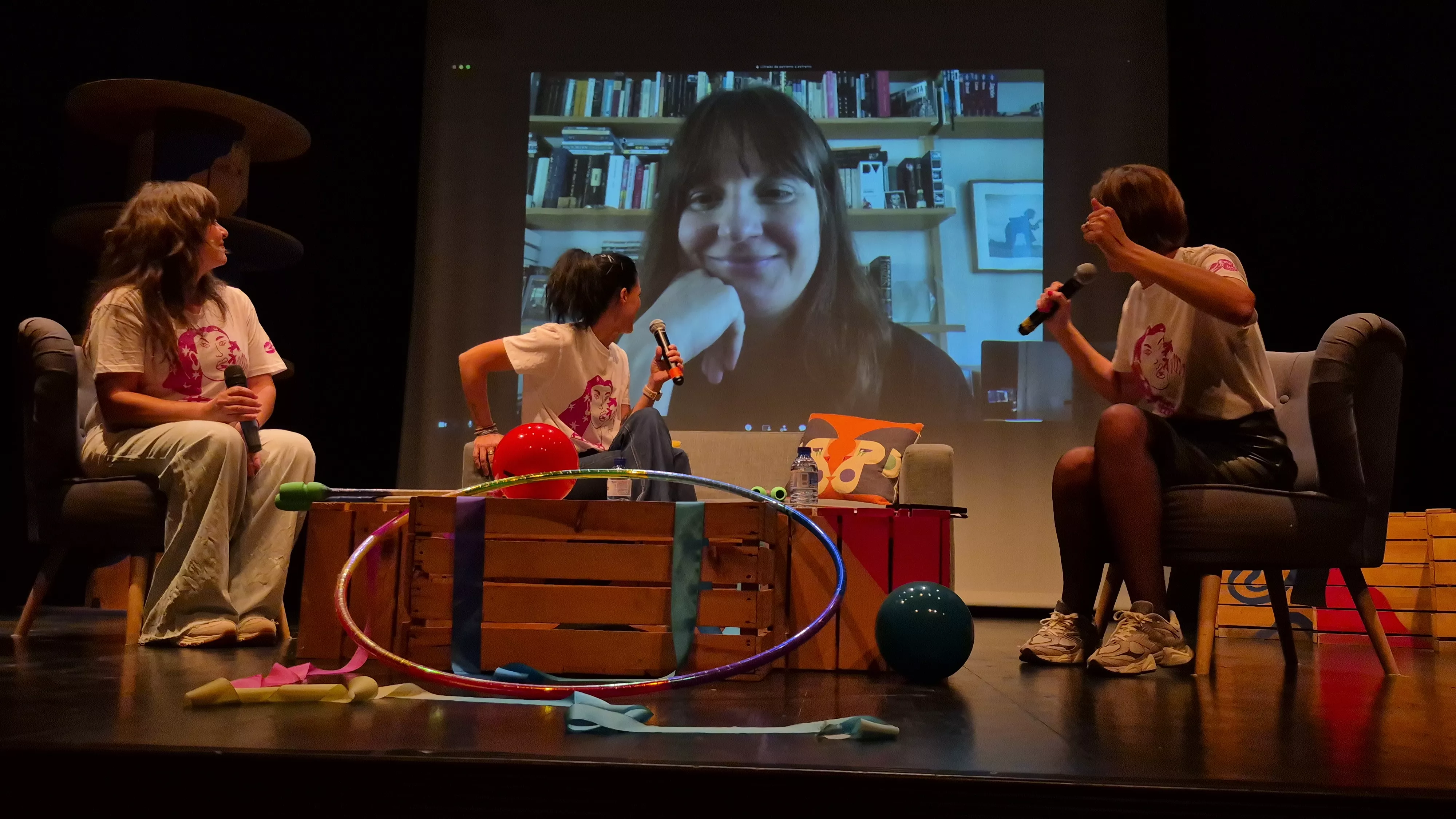 Programa en directo de "Locas de qué" con Tania Lamarca. Foto Myriam Martínez