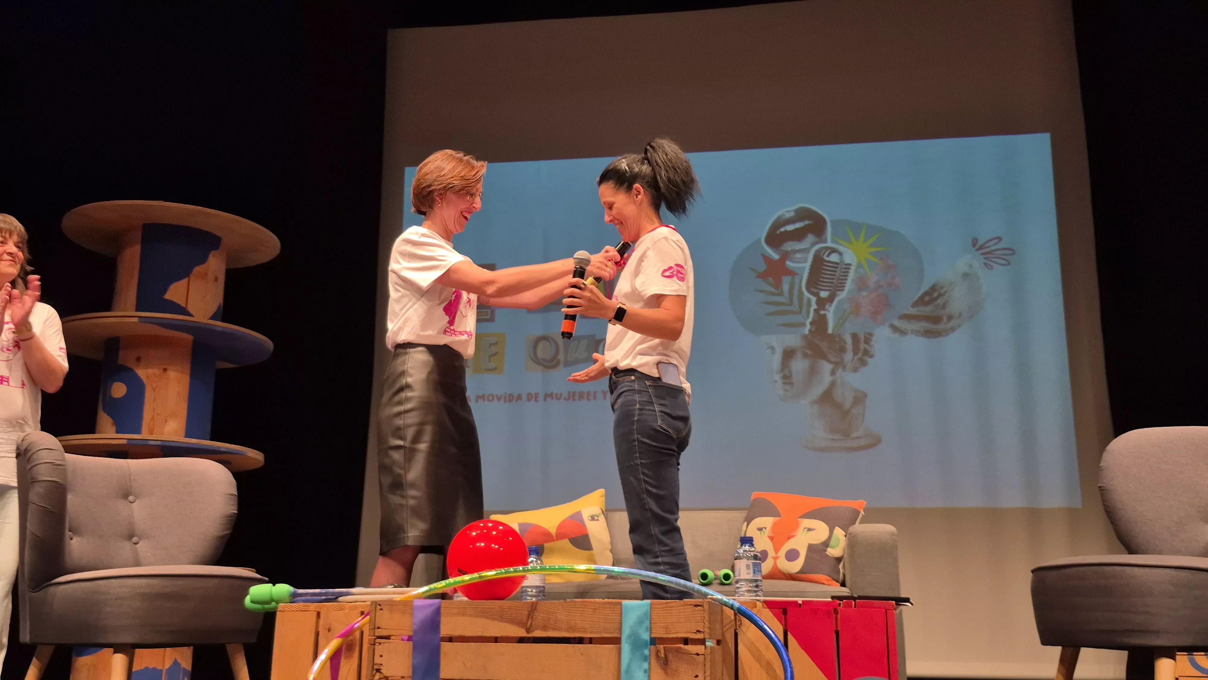 Programa en directo de "Locas de qué" con Tania Lamarca. Foto Myriam Martínez