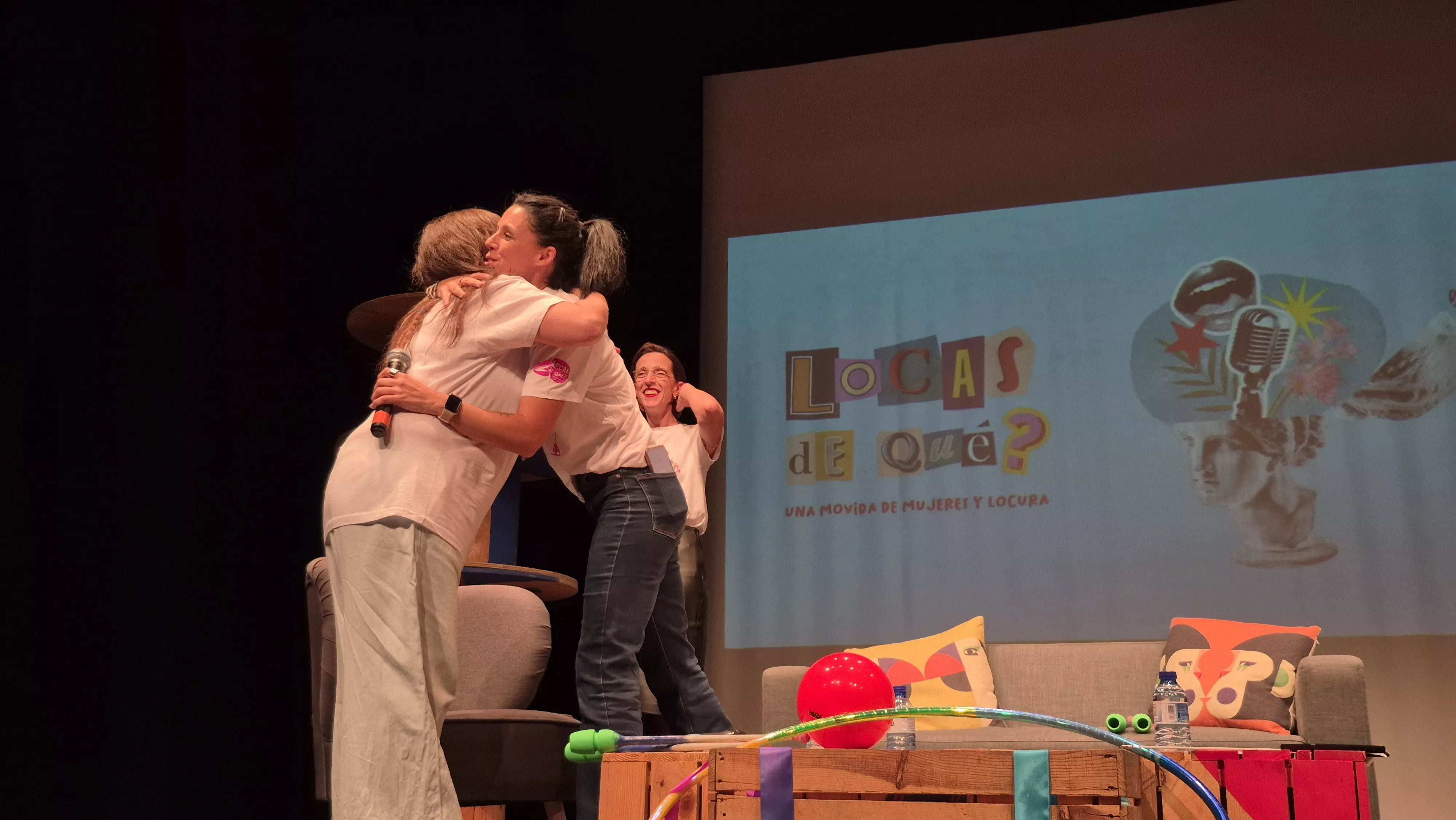 Programa en directo de "Locas de qué" con Tania Lamarca. Foto Myriam Martínez