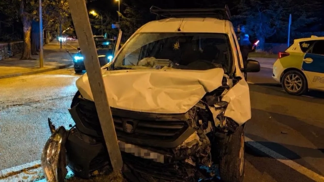 Uno de los vehículo siniestrados. Foto Policía Local de Jaca Uno de los vehículo siniestrados. Foto Policía Local de Jaca
