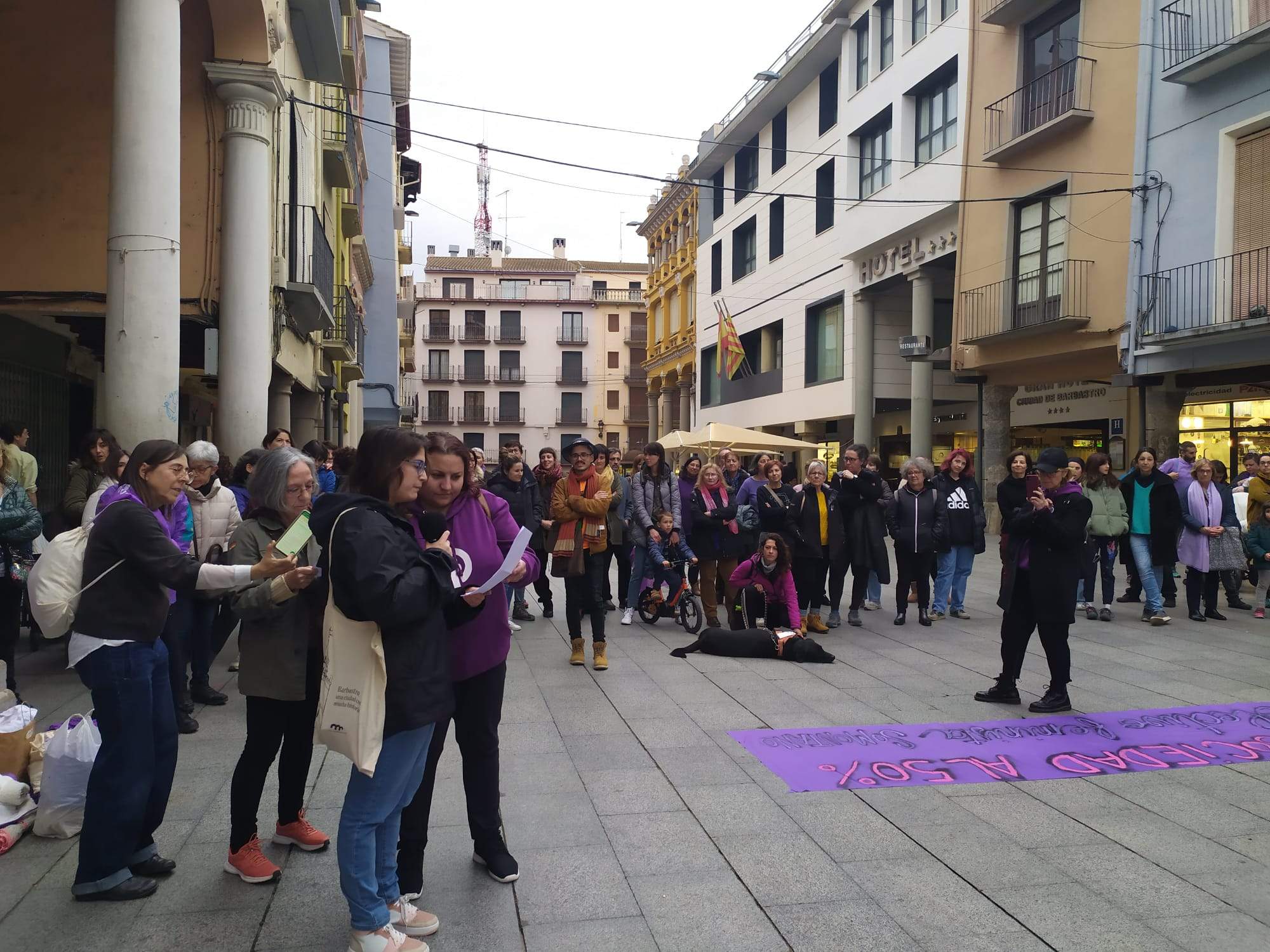 Concentración del 8M del Colectivo Feminista de Barbastro