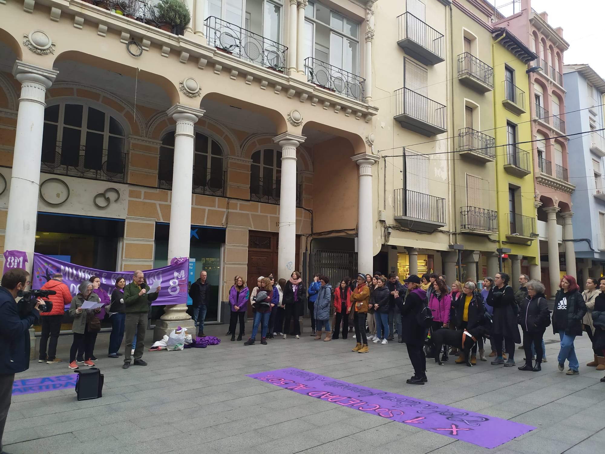 Concentración del 8M del Colectivo Feminista de Barbastro