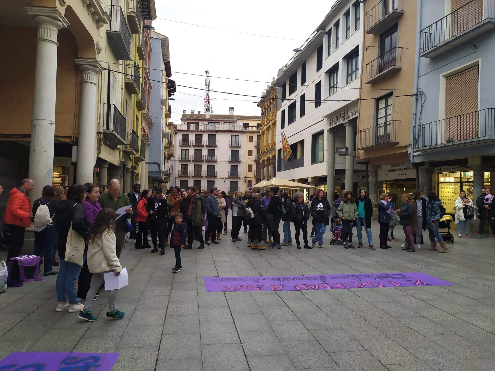 Concentración del 8M del Colectivo Feminista de Barbastro