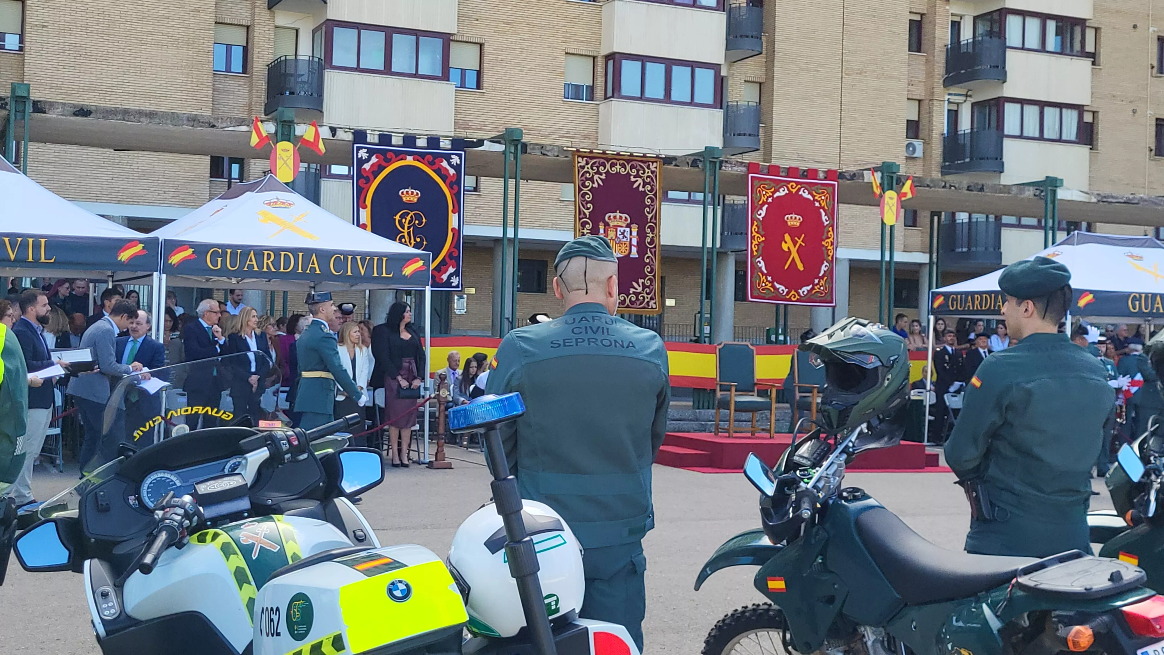 Celebración de la Guardia Civil de su festividad de la Virgen del Pilar en Huesca. Foto Mercedes Manterola