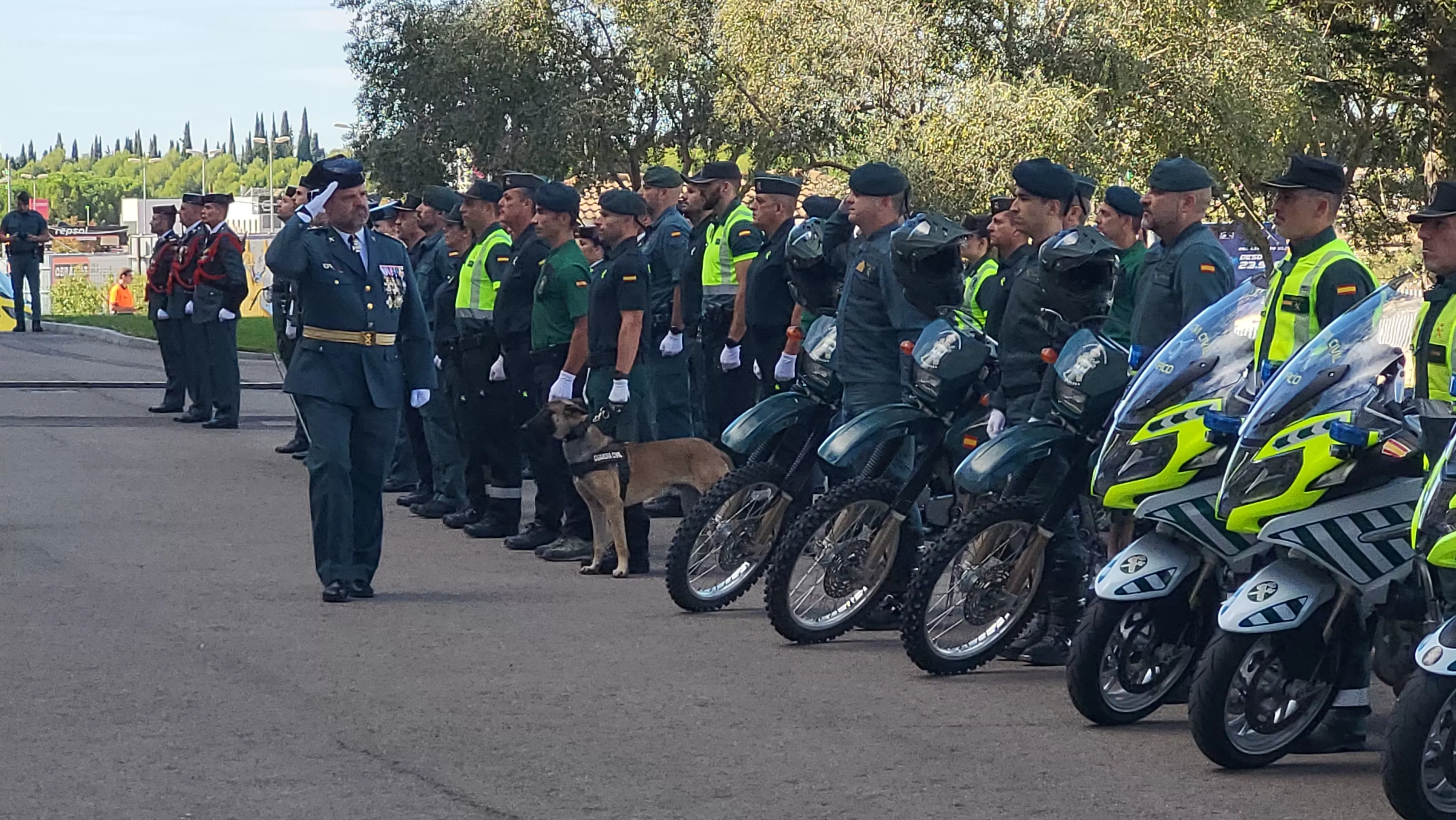 Celebración de la Guardia Civil de su festividad de la Virgen del Pilar en Huesca. Foto Mercedes Manterola
