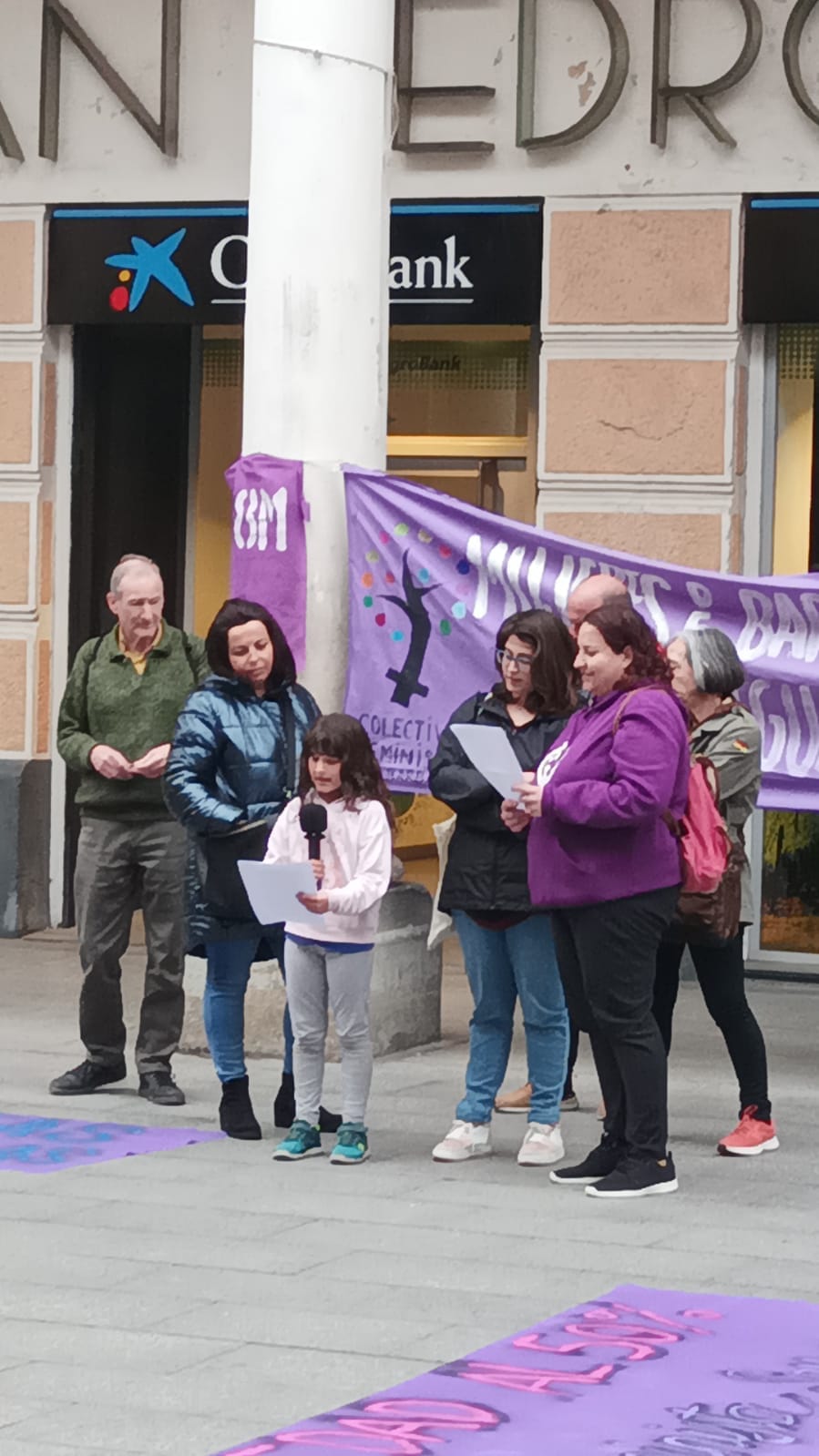 Concentración del 8M del Colectivo Feminista de Barbastro