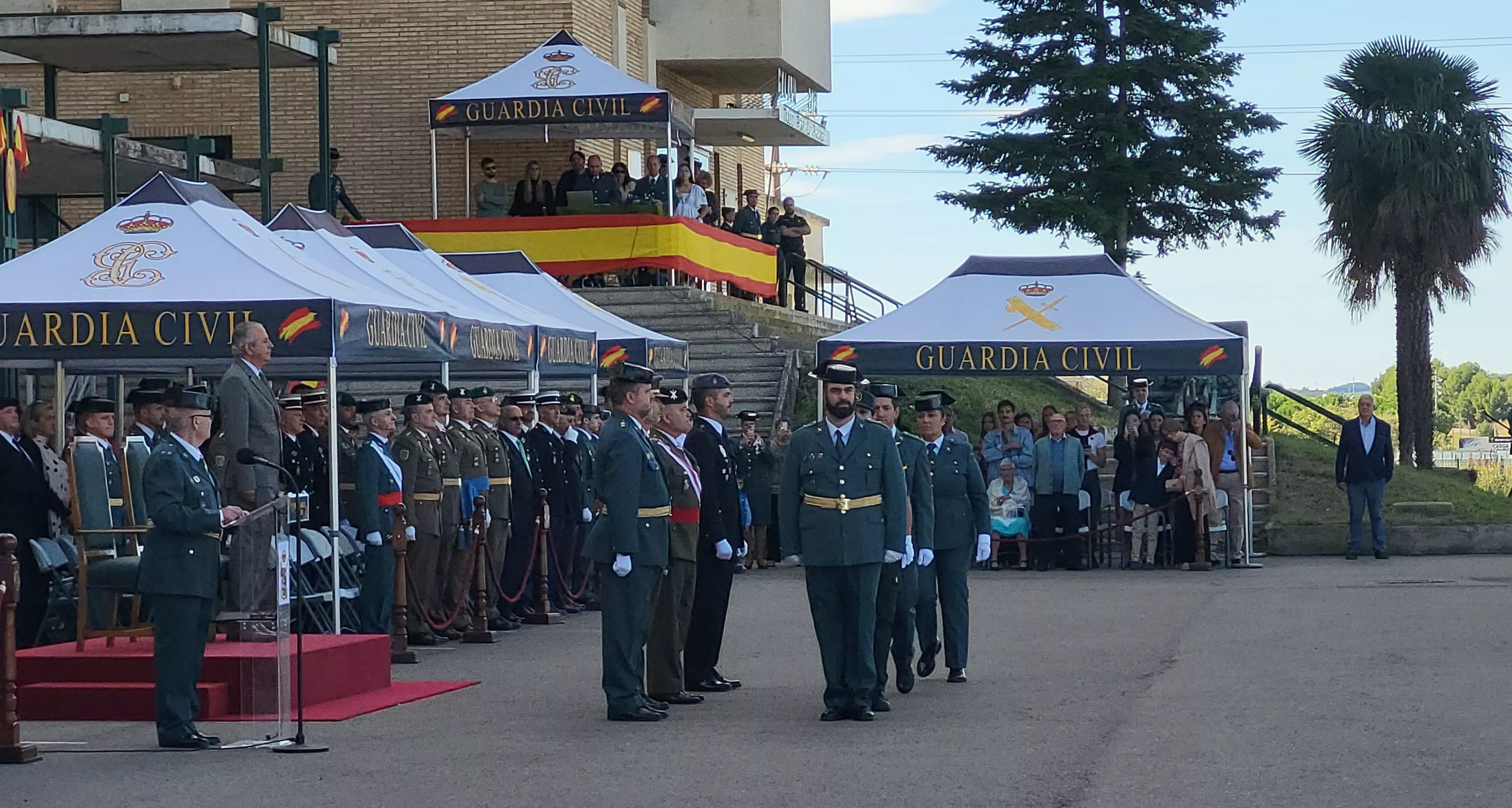 Celebración de la Guardia Civil de su festividad de la Virgen del Pilar en Huesca. Foto Mercedes Manterola