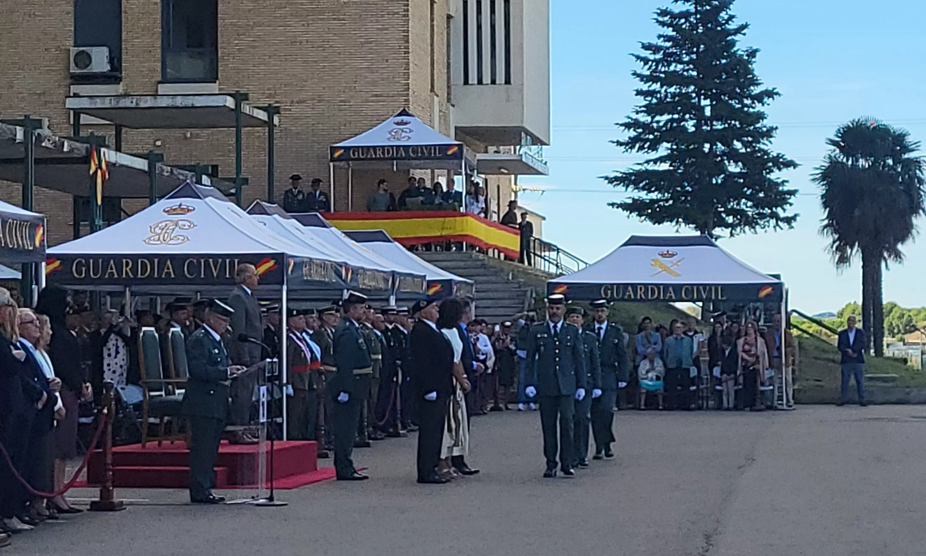 Celebración de la Guardia Civil de su festividad de la Virgen del Pilar en Huesca. Foto Mercedes Manterola
