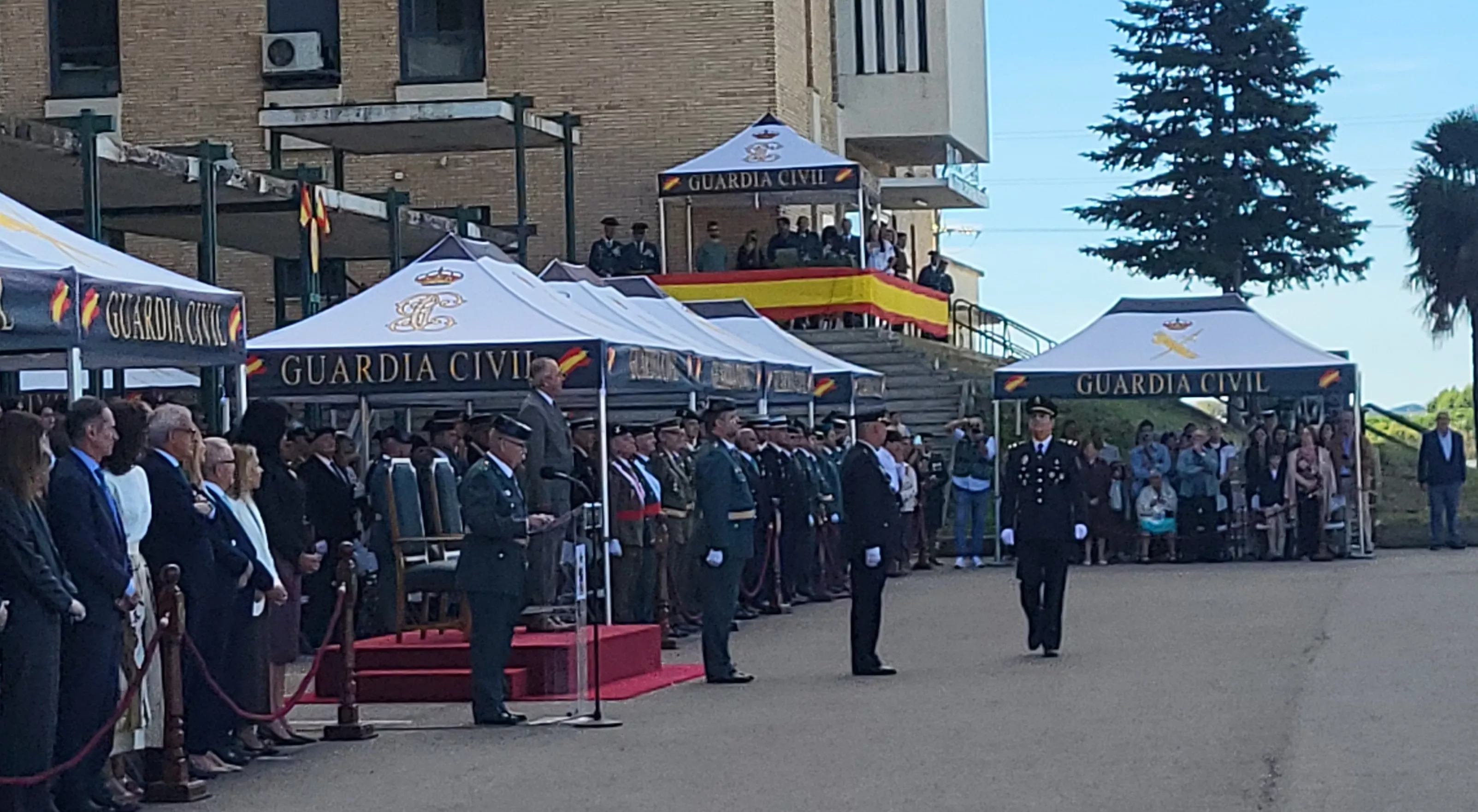 Celebración de la Guardia Civil de su festividad de la Virgen del Pilar en Huesca. Foto Mercedes Manterola