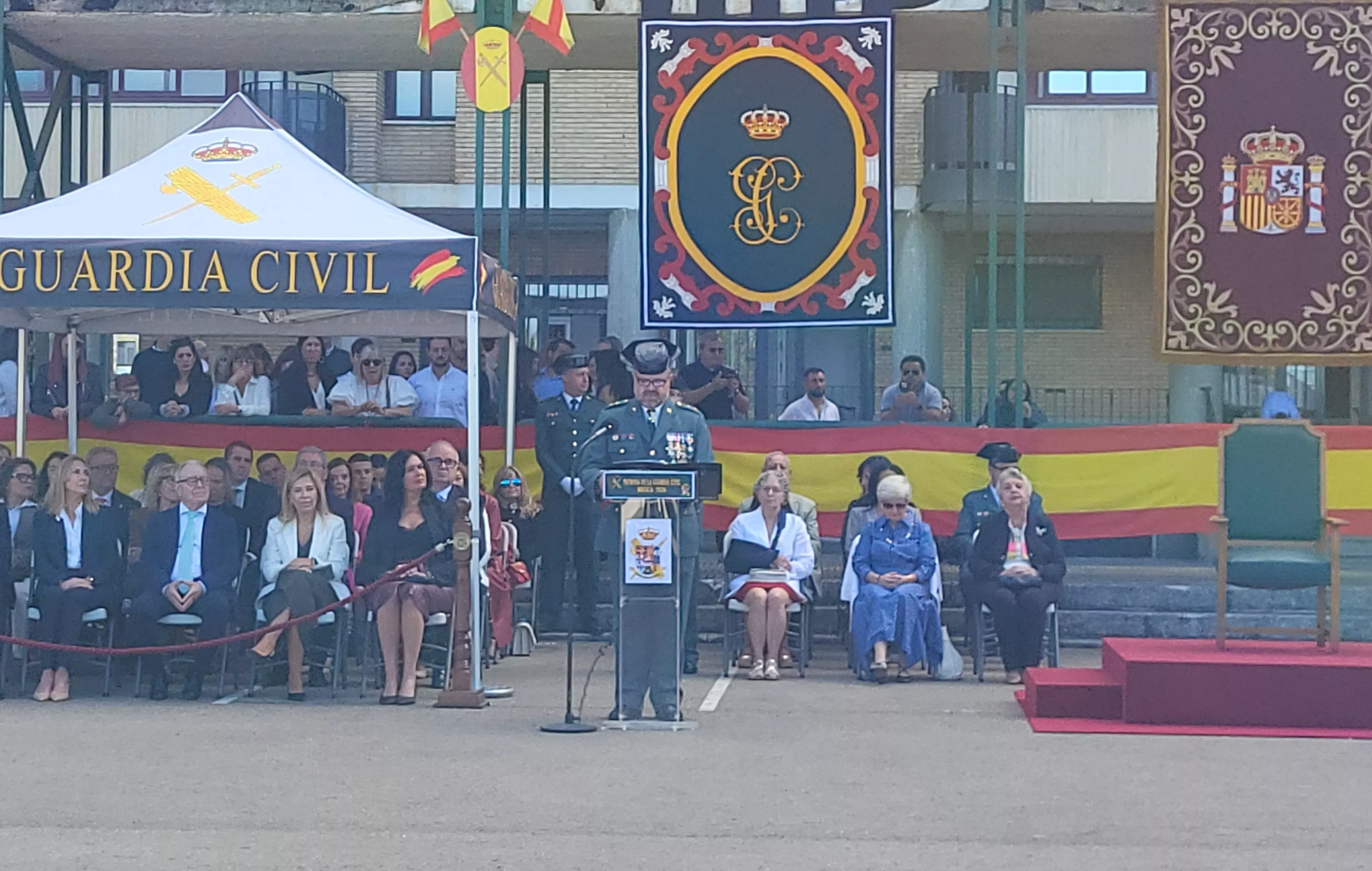 Celebración de la Guardia Civil de su festividad de la Virgen del Pilar en Huesca. Foto Mercedes Manterola
