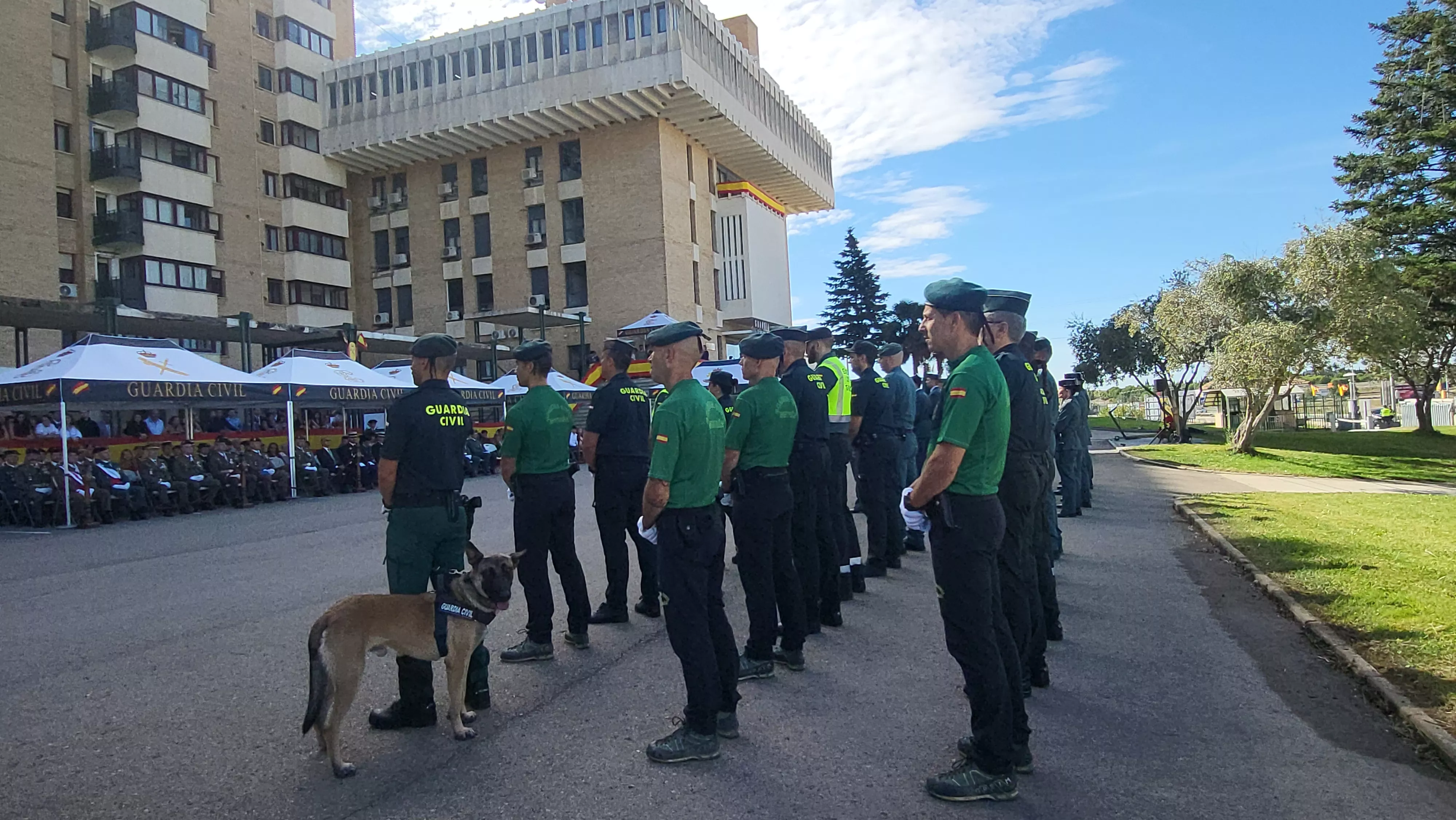 Celebración de la Guardia Civil de su festividad de la Virgen del Pilar en Huesca. Foto Mercedes Manterola