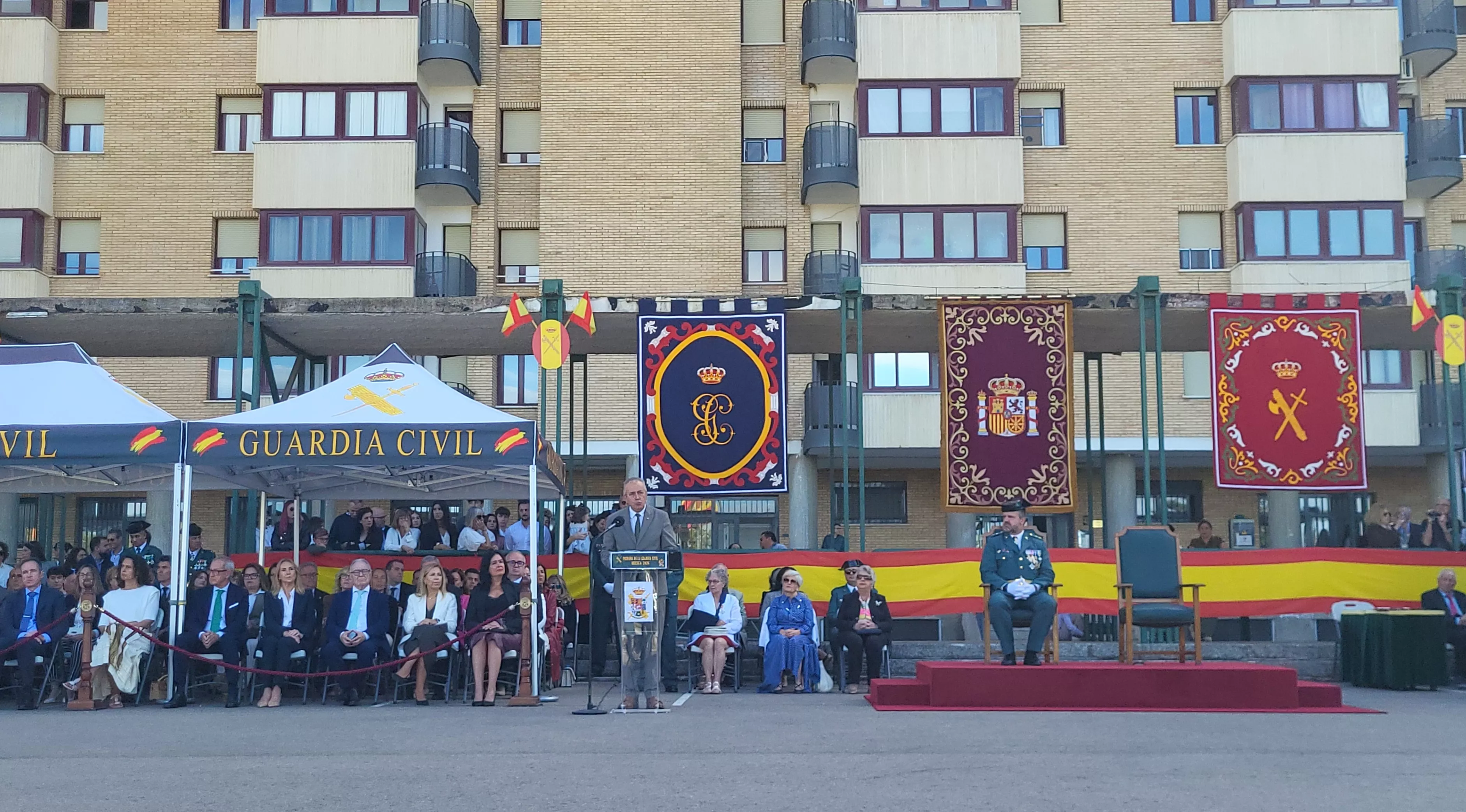 Celebración de la Guardia Civil de su festividad de la Virgen del Pilar en Huesca. Foto Mercedes Manterola