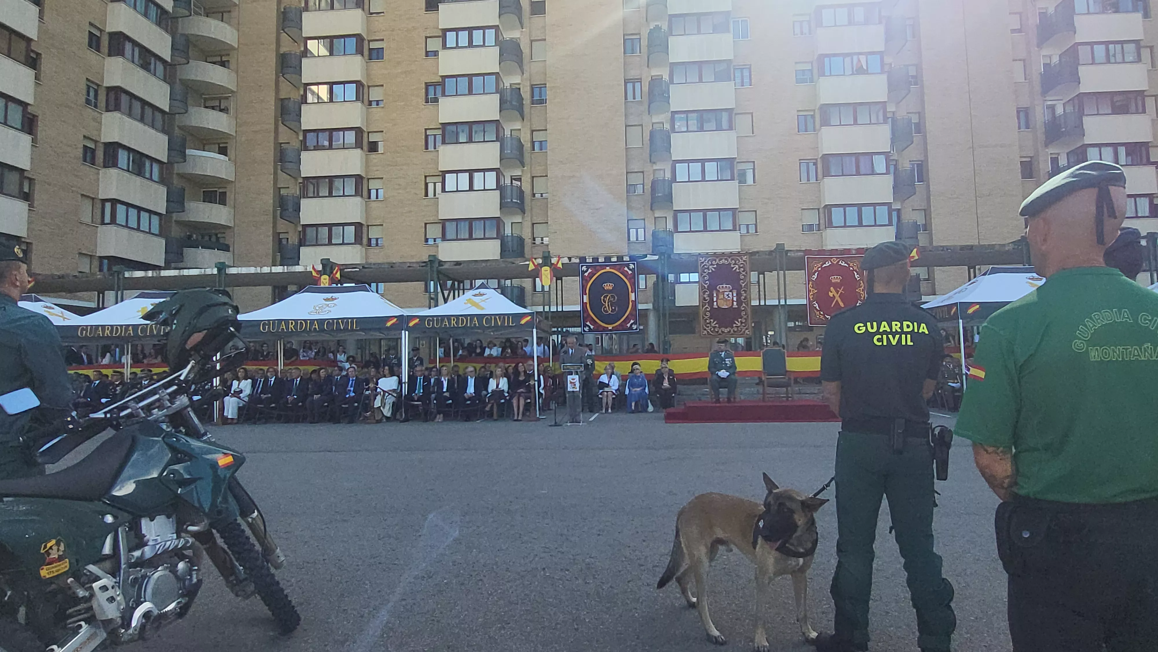 Celebración de la Guardia Civil de su festividad de la Virgen del Pilar en Huesca. Foto Mercedes Manterola
