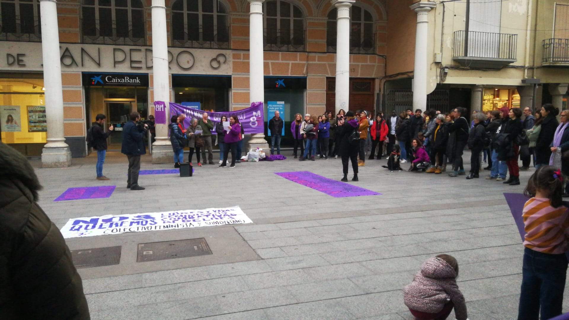 Concentración del 8M del Colectivo Feminista de Barbastro