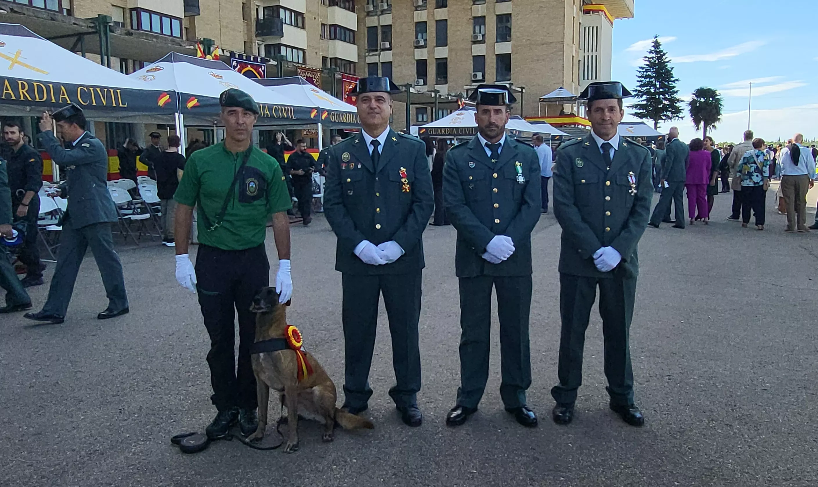 Celebración de la Guardia Civil de su festividad de la Virgen del Pilar en Huesca. Foto Mercedes Manterola