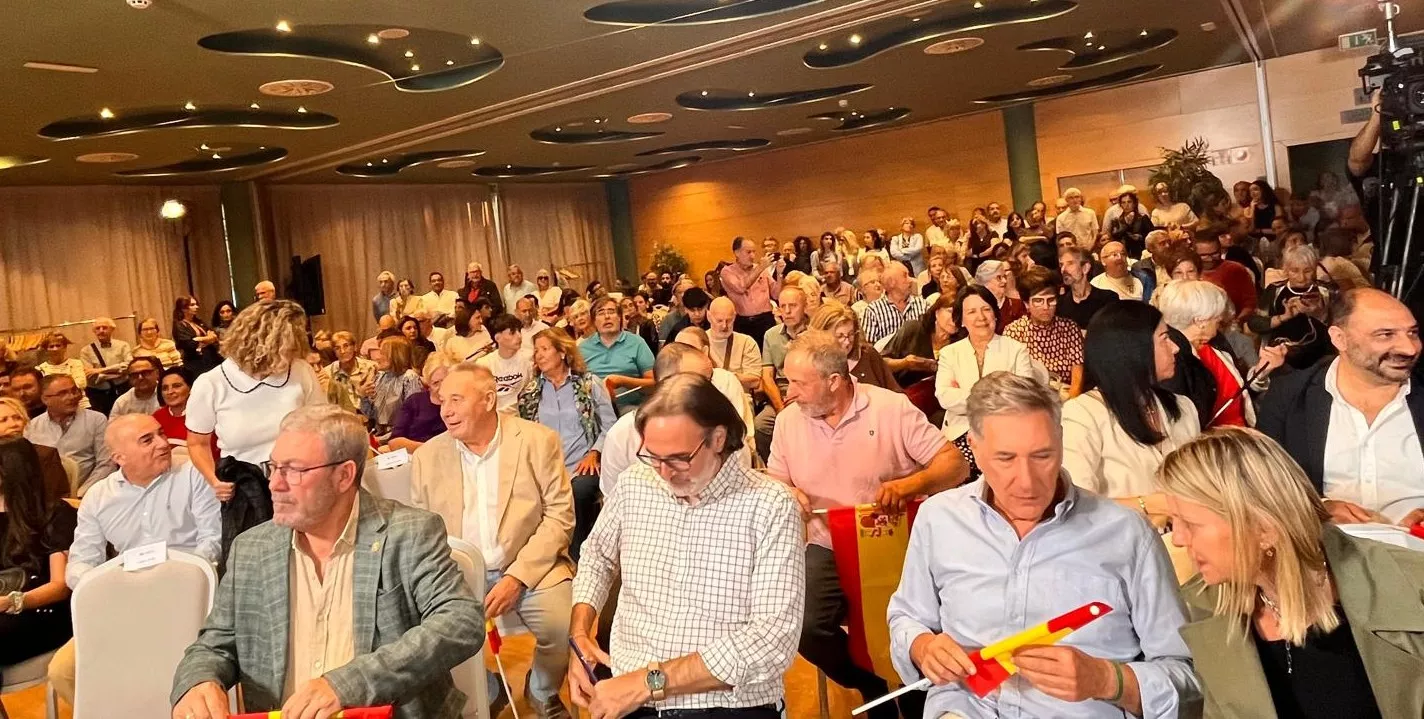 Acto público de Alberto Núñez Feijóo en Huesca. Foto Mercedes Manterola