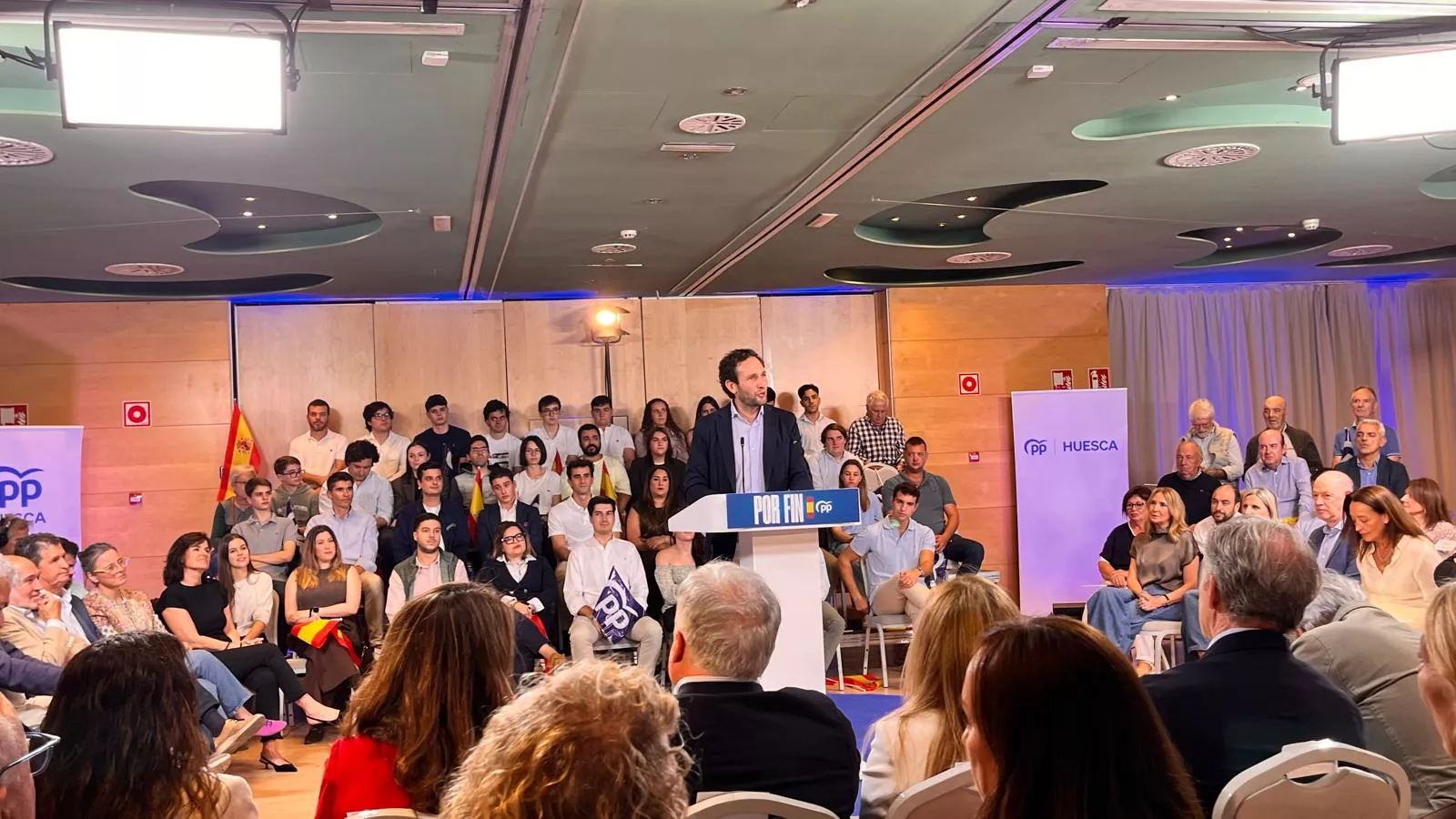 Acto público de Alberto Núñez Feijóo en Huesca. Foto Mercedes Manterola