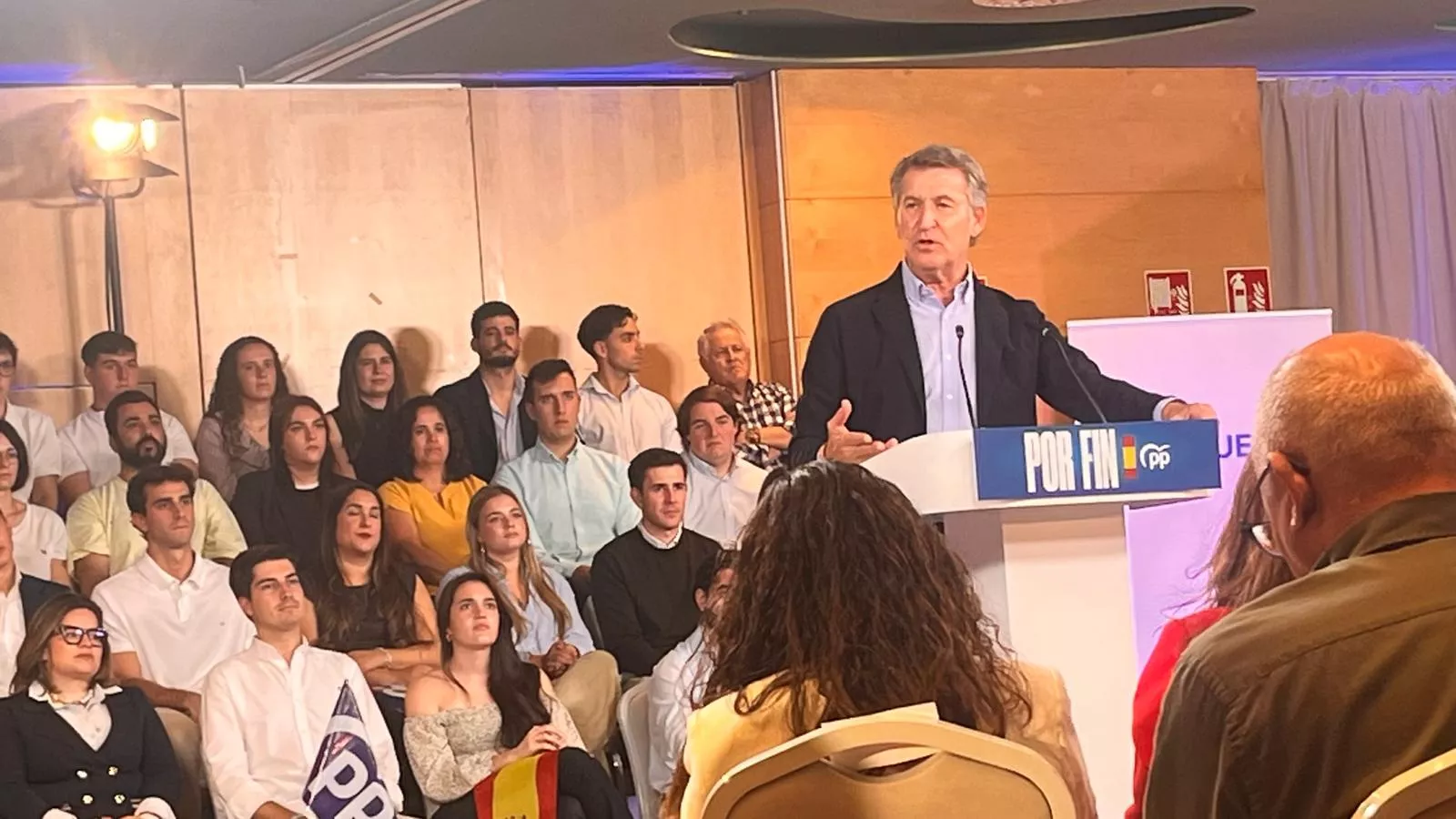 Acto público de Alberto Núñez Feijóo en Huesca. Foto Mercedes Manterola
