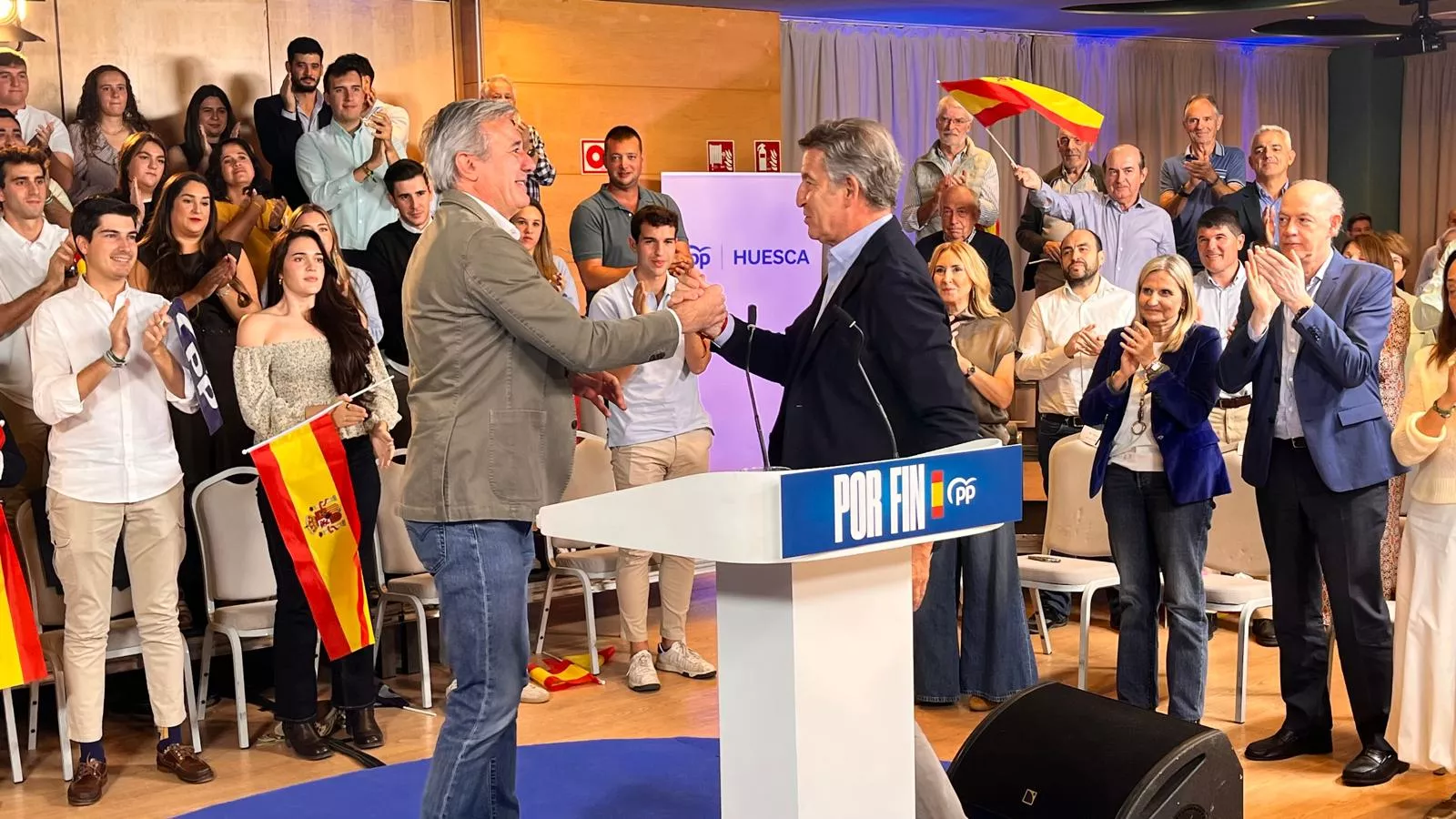 Acto público de Alberto Núñez Feijóo en Huesca. Foto Mercedes Manterola