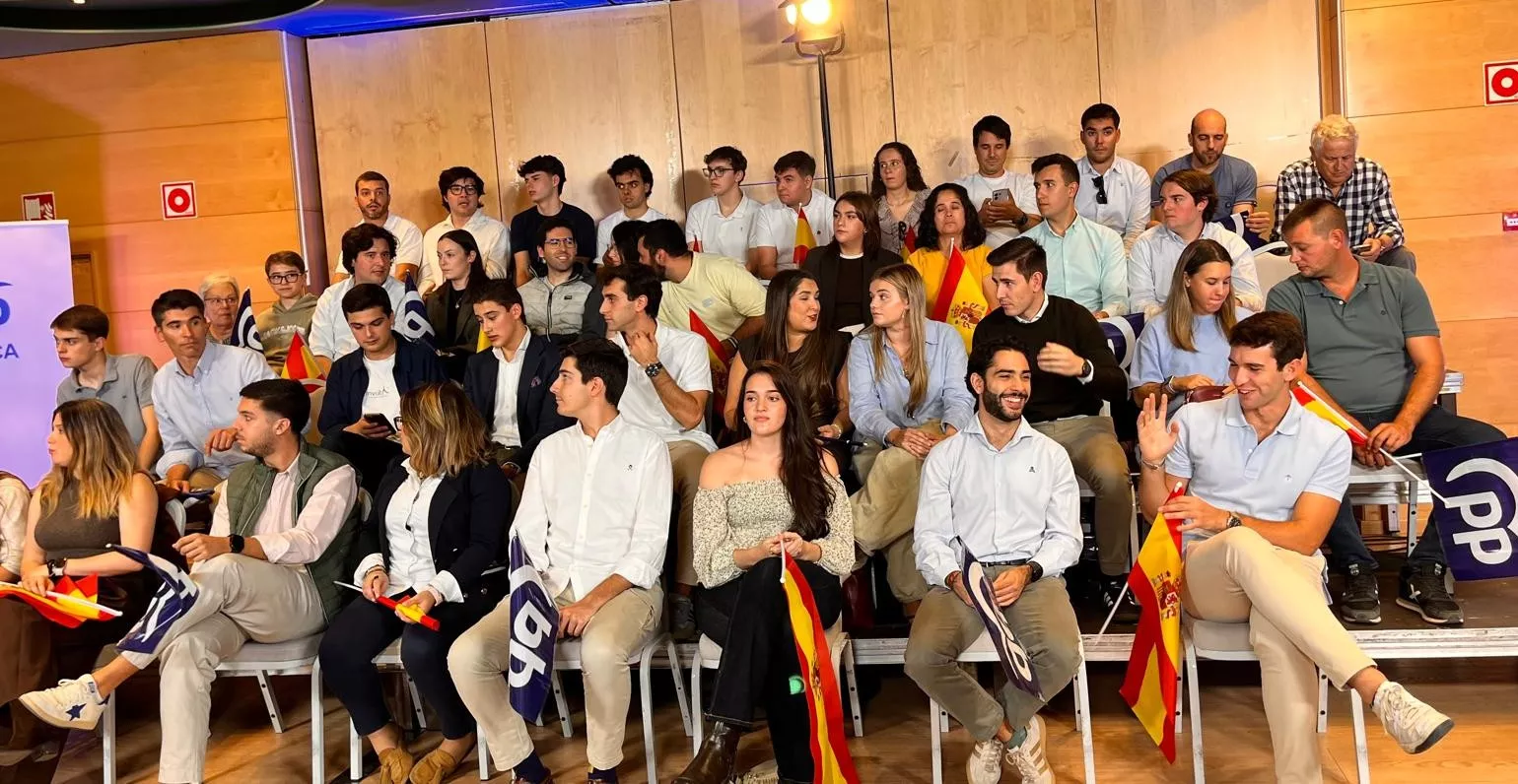 Acto público de Alberto Núñez Feijóo en Huesca. Foto Mercedes Manterola