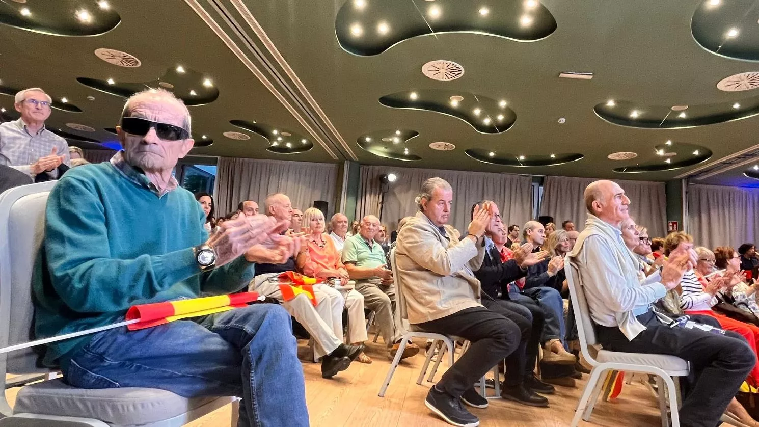 Acto público de Alberto Núñez Feijóo en Huesca. Foto Mercedes Manterola