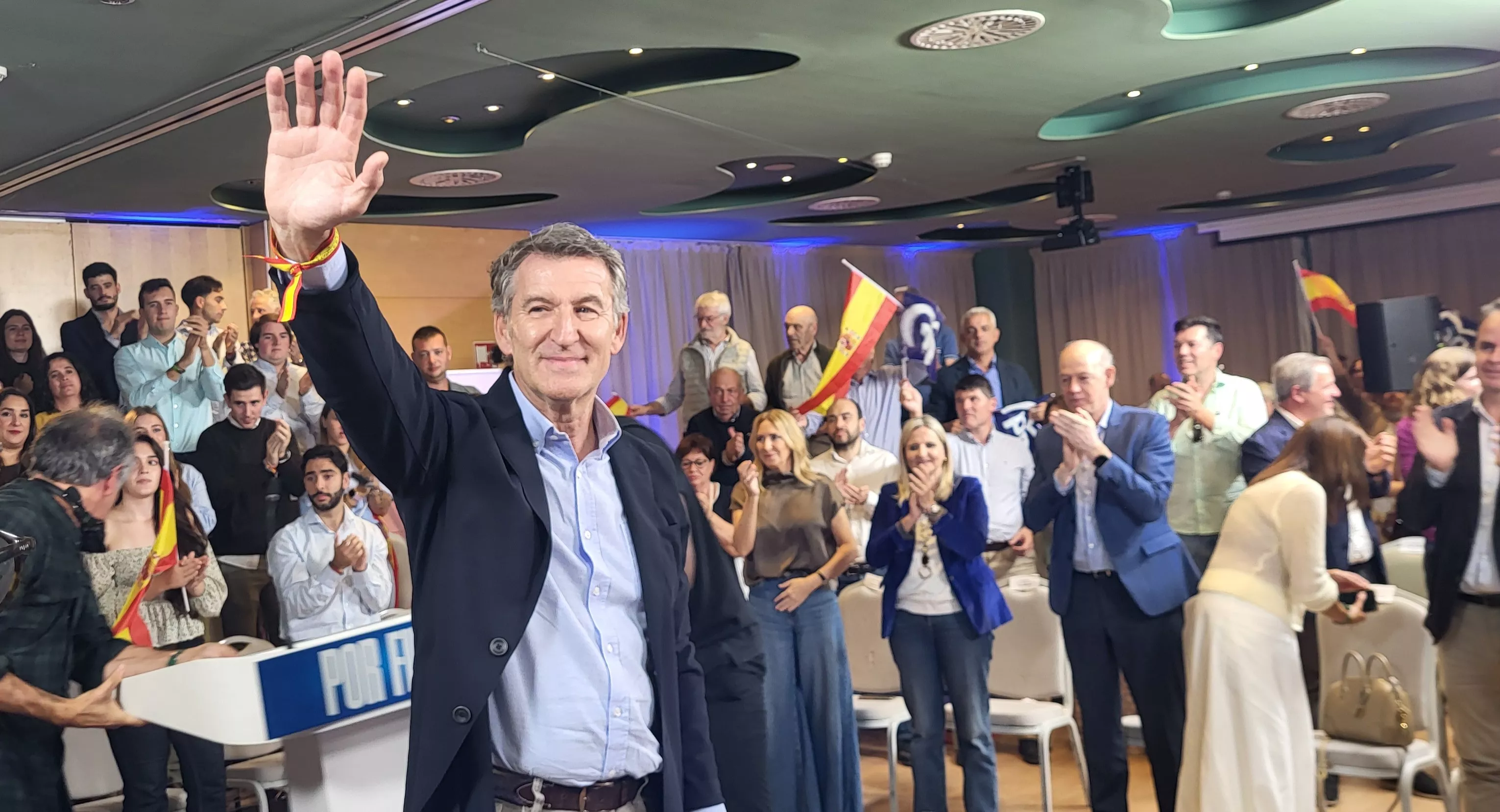 Acto público de Alberto Núñez Feijóo en Huesca. Foto Mercedes Manterola