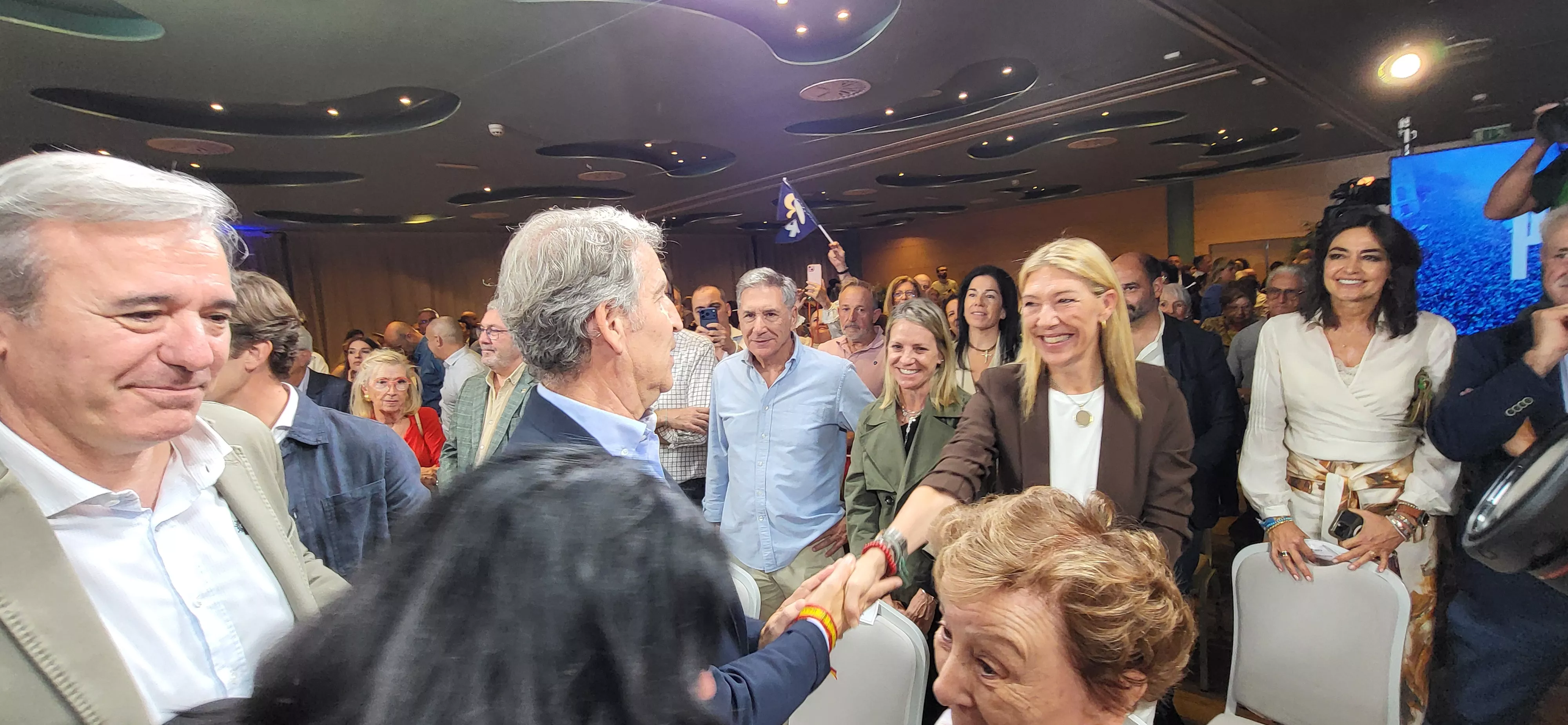 Acto público de Alberto Núñez Feijóo en Huesca. Foto Mercedes Manterola