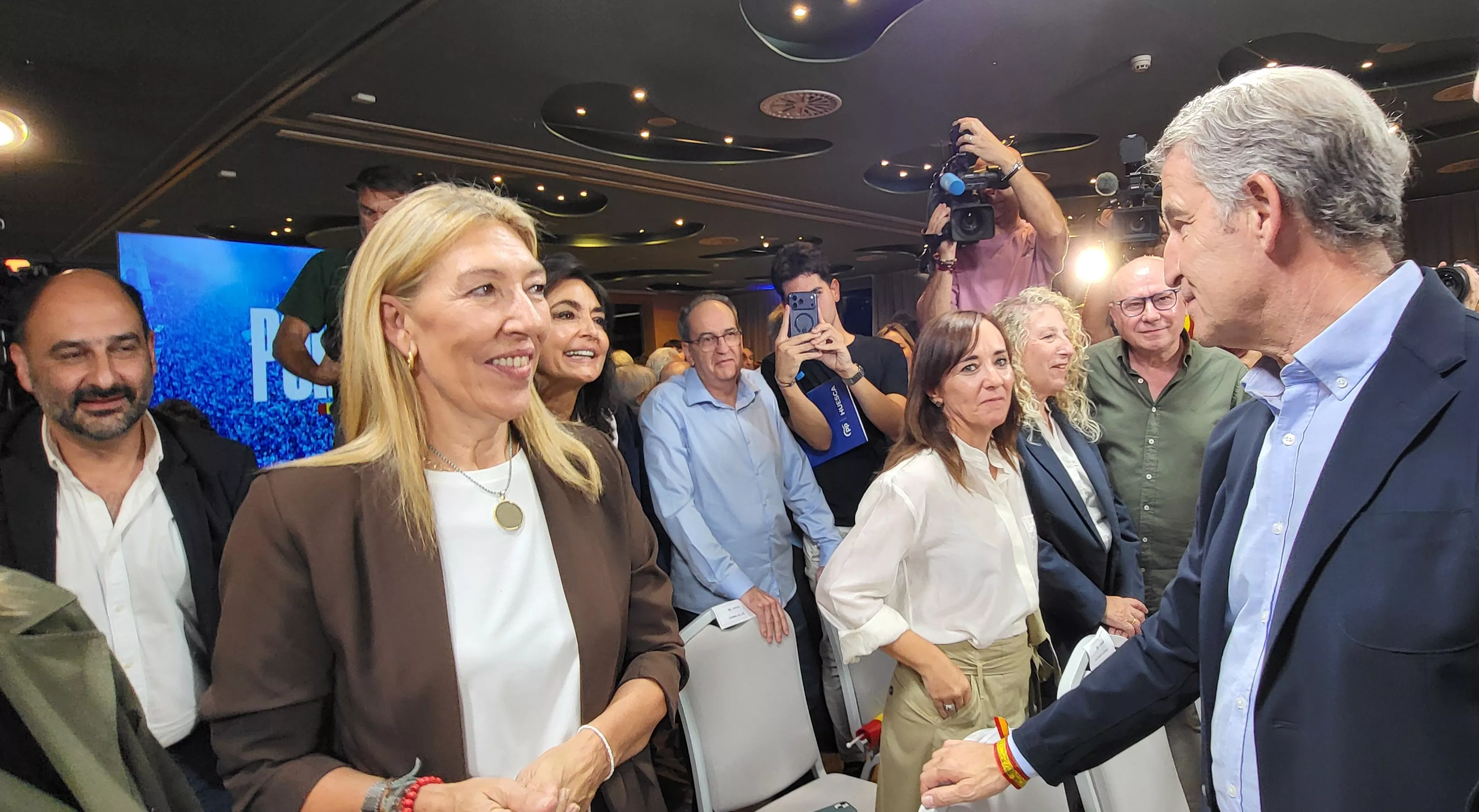 Acto público de Alberto Núñez Feijóo en Huesca. Foto Mercedes Manterola