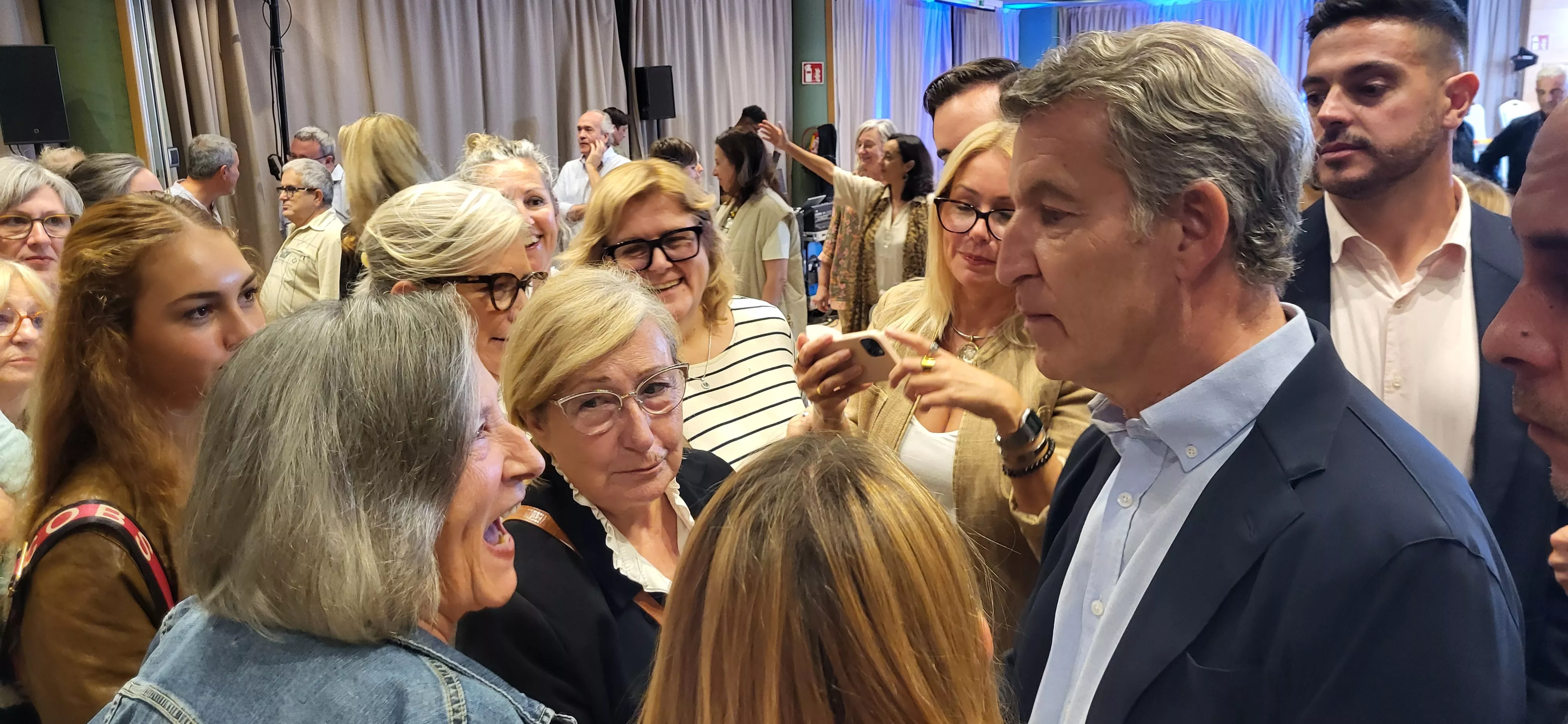 Acto público de Alberto Núñez Feijóo en Huesca. Foto Mercedes Manterola