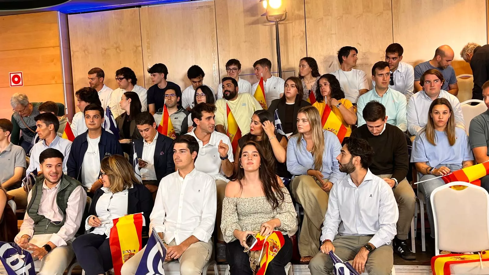 Acto público de Alberto Núñez Feijóo en Huesca. Foto Mercedes Manterola