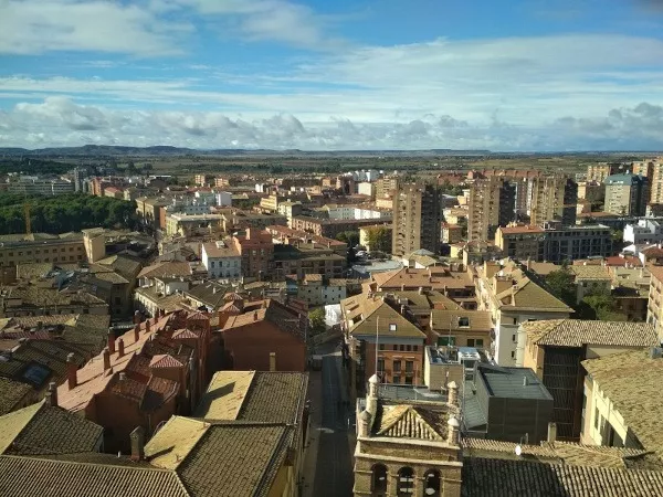 Huesca destina casi 250.000 euros a limpiar solares, desbrozar calles y acondicionar cunetas.