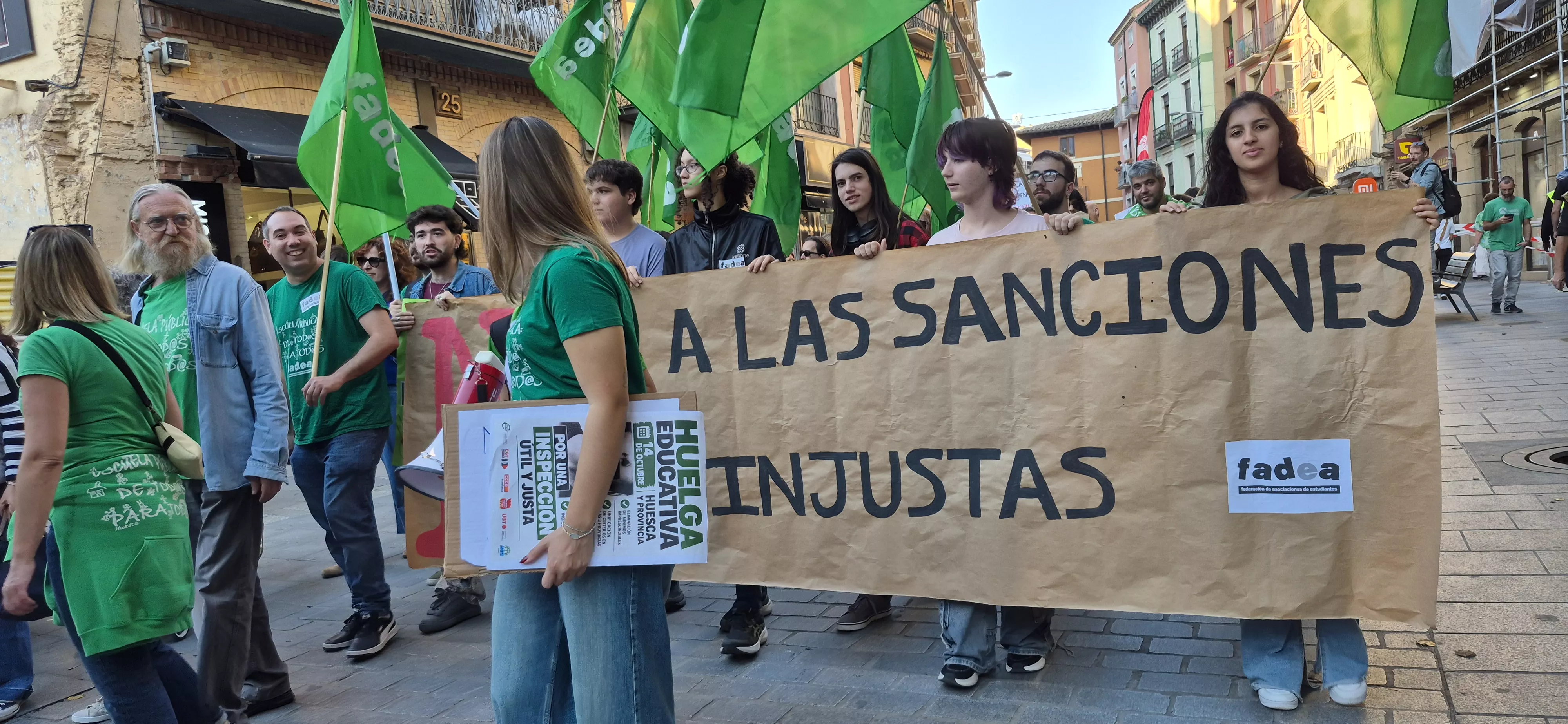 Manifestación de educación en Huesca. Foto Myriam Martínez