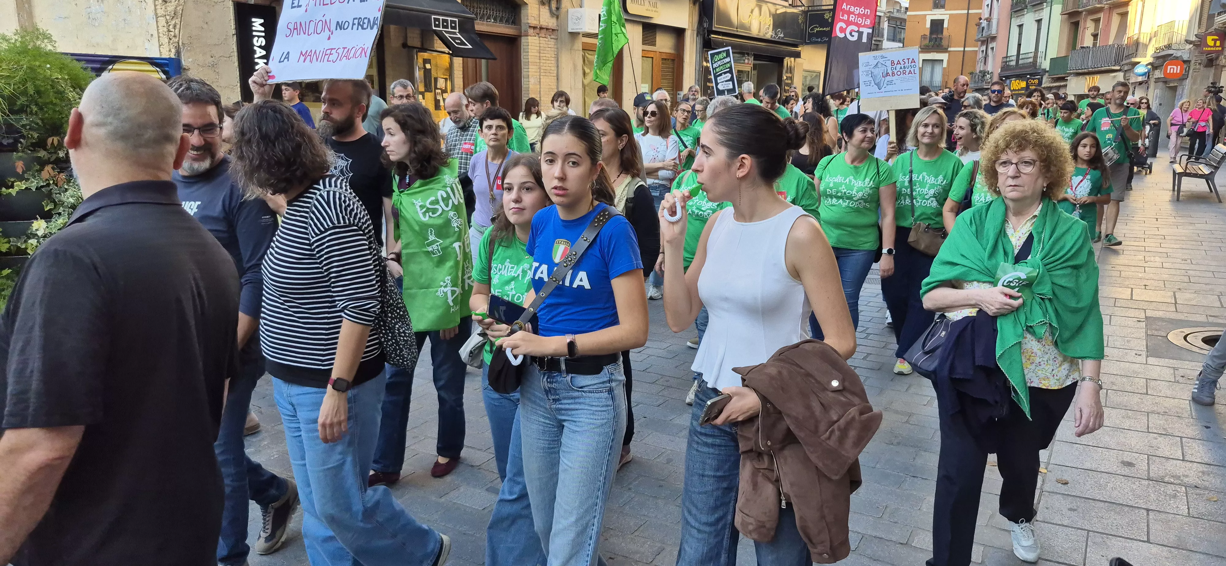 Manifestación de educación en Huesca. Foto Myriam Martínez