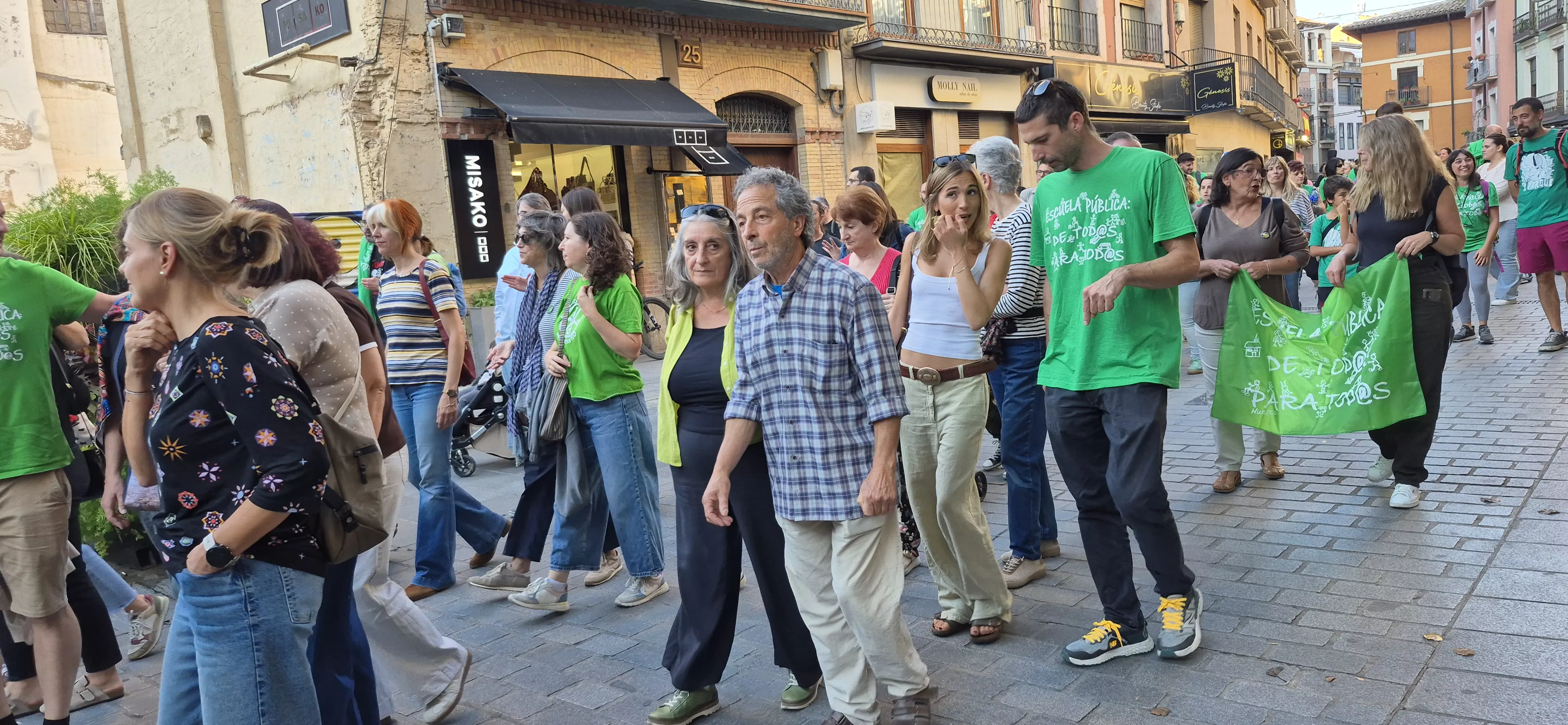 Manifestación de educación en Huesca. Foto Myriam Martínez