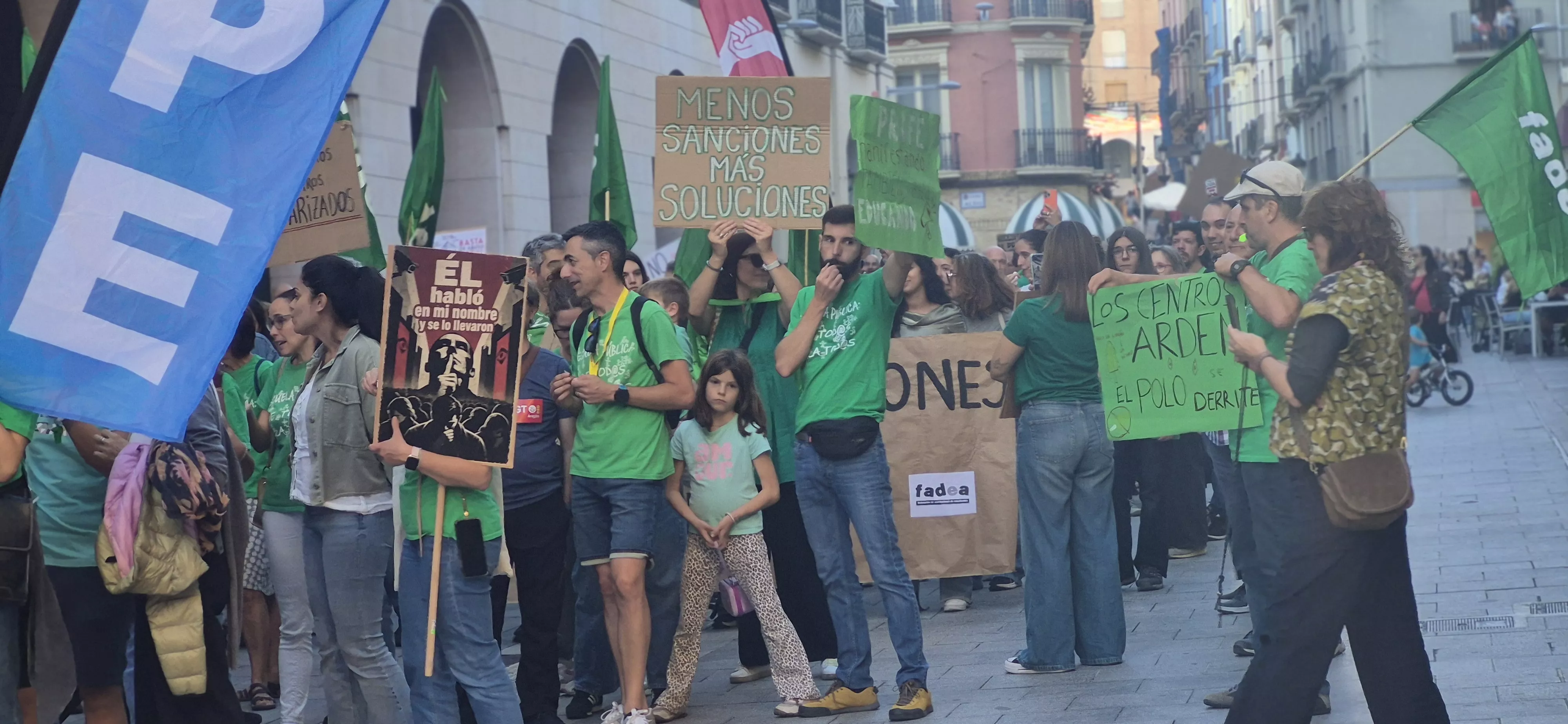 Manifestación de educación en Huesca. Foto Myriam Martínez
