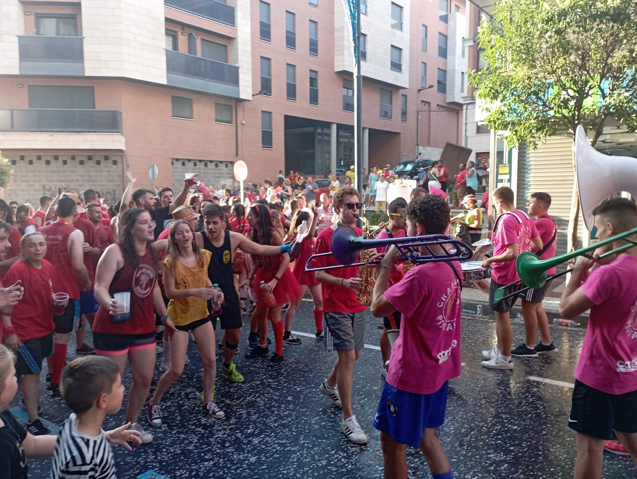 Desfile de las fiestas de Sabiñánigo