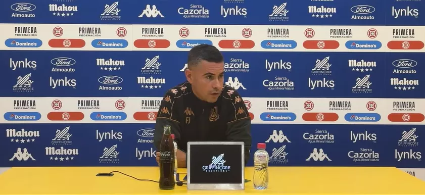 Fran Justo, míster del Alcorcón: "Tenemos que valorar al Huesca, ha estado una década entre Primera y Segunda"