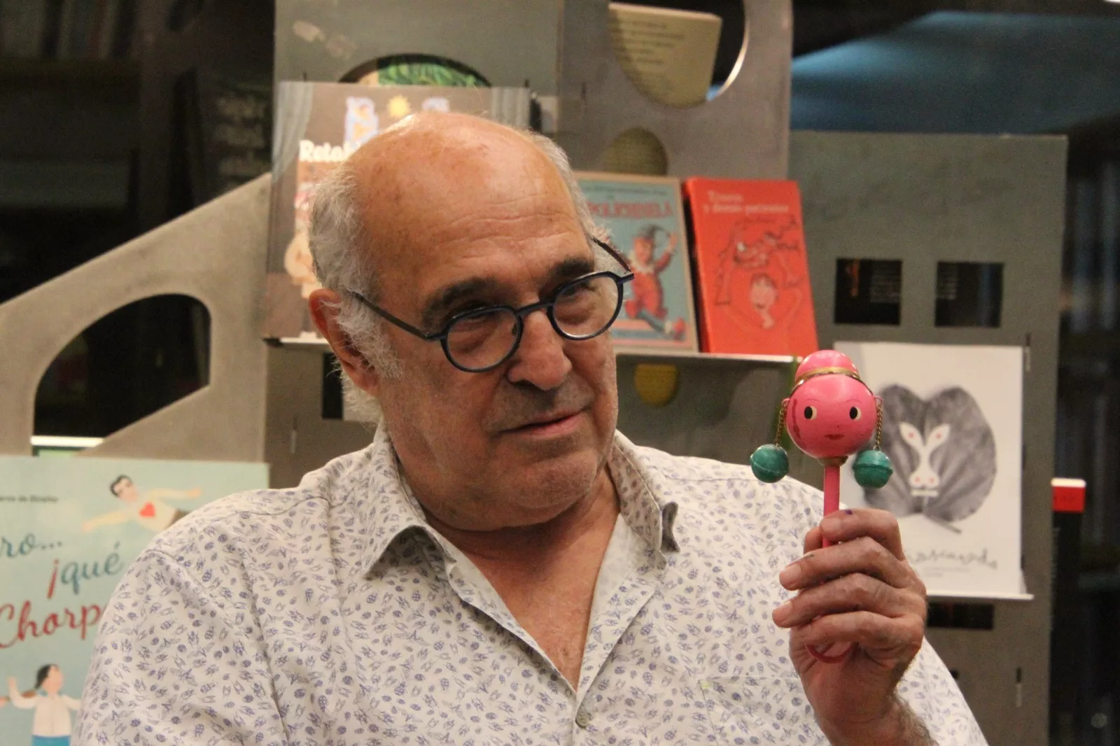 Presentación del libro 77 Gregerías o chilindrinas coloreadas de Paco Paricio. Foto Carlos Neofato