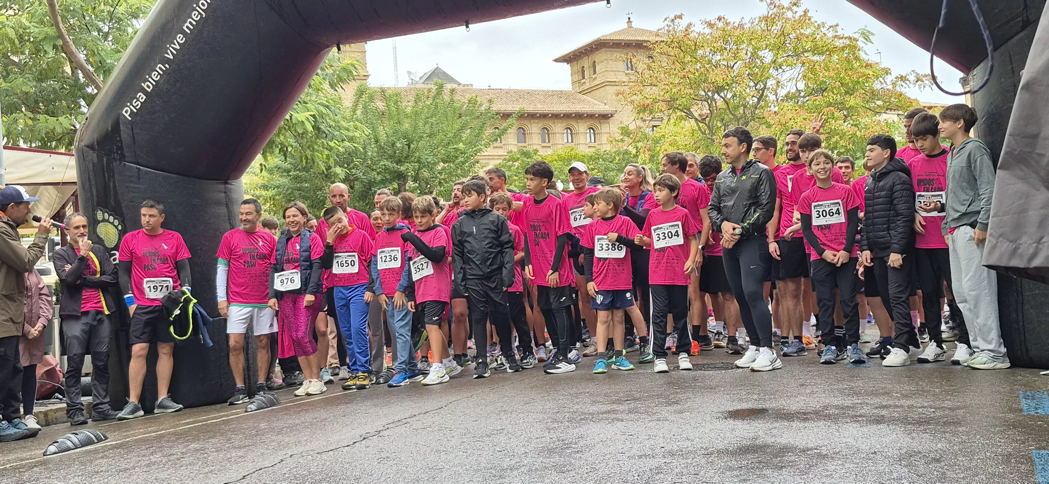 XII Carrera contra el cáncer de Huesca. Foto Myriam Martínez