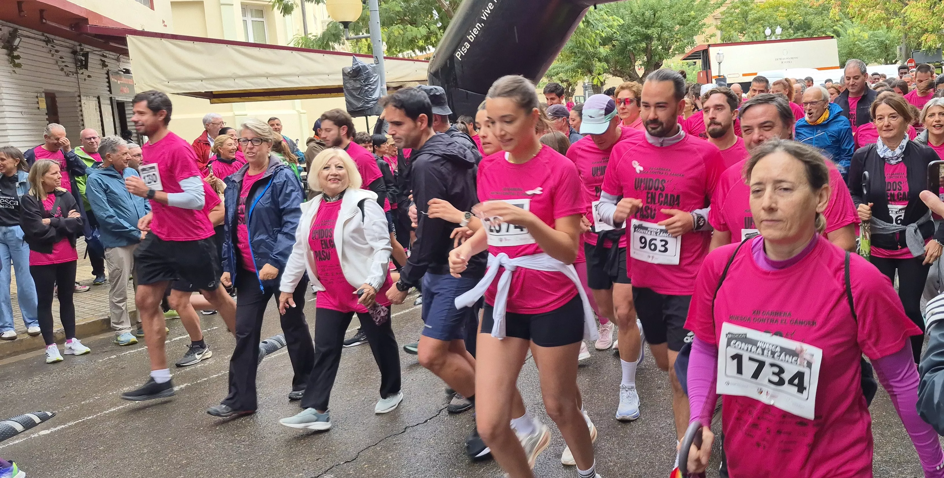 XII Carrera contra el cáncer de Huesca. Foto Myriam Martínez