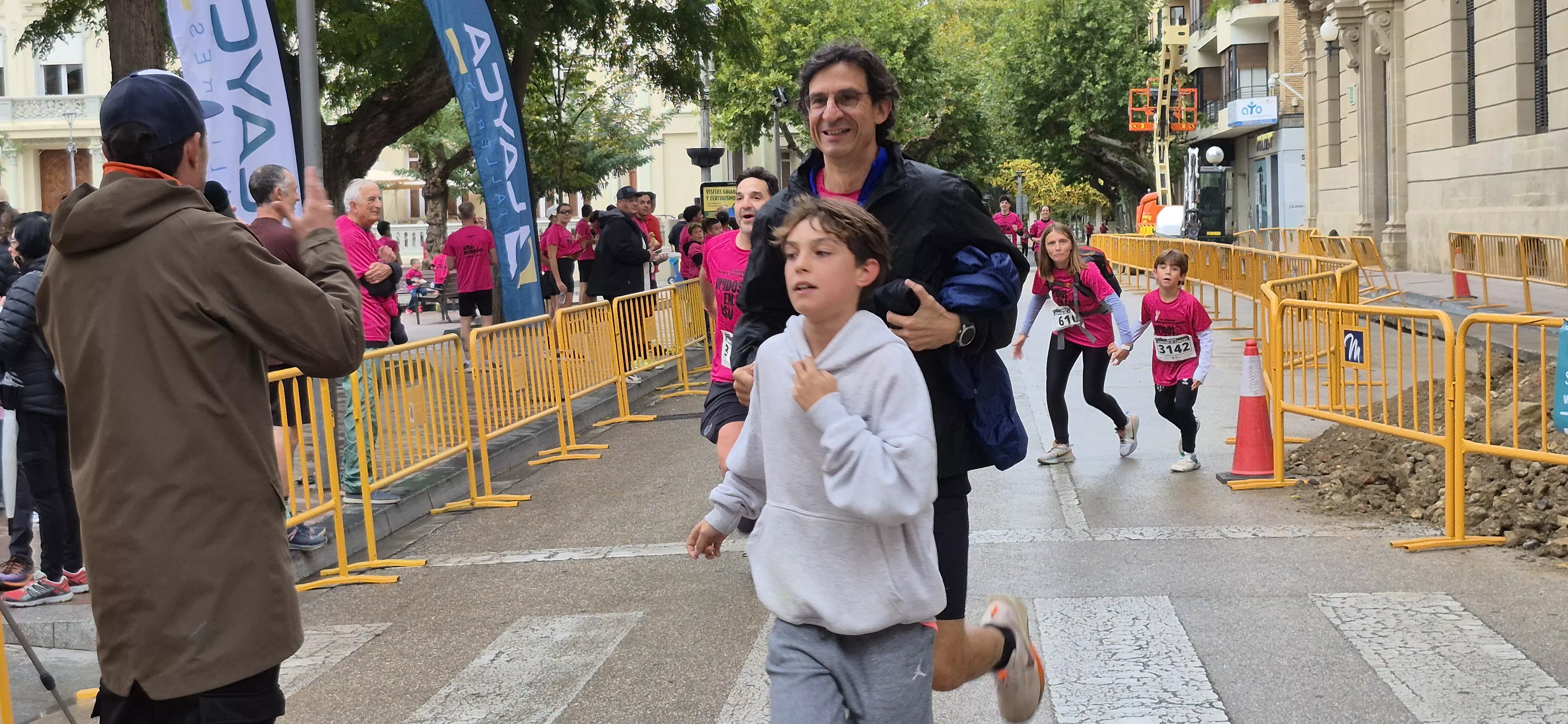 XII Carrera contra el cáncer de Huesca. Foto Myriam Martínez