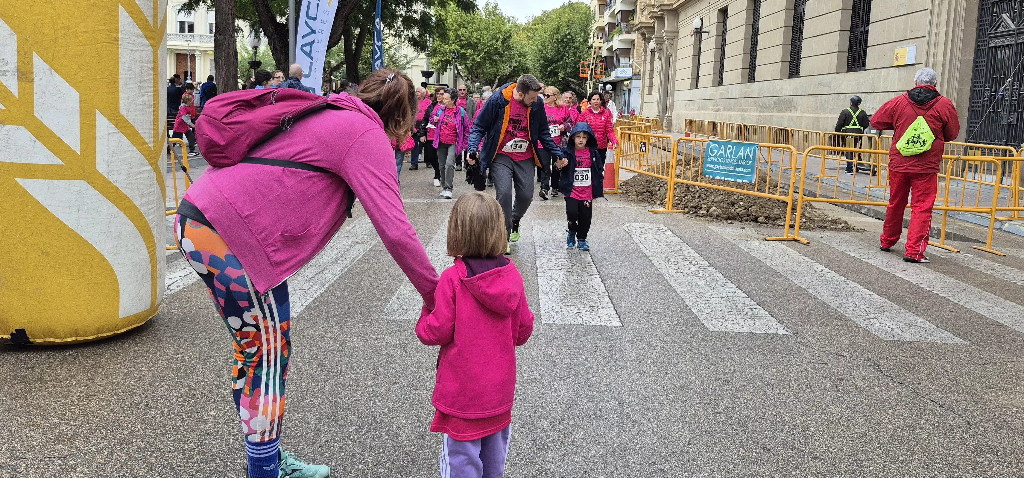 XII Carrera contra el cáncer de Huesca. Foto Myriam Martínez