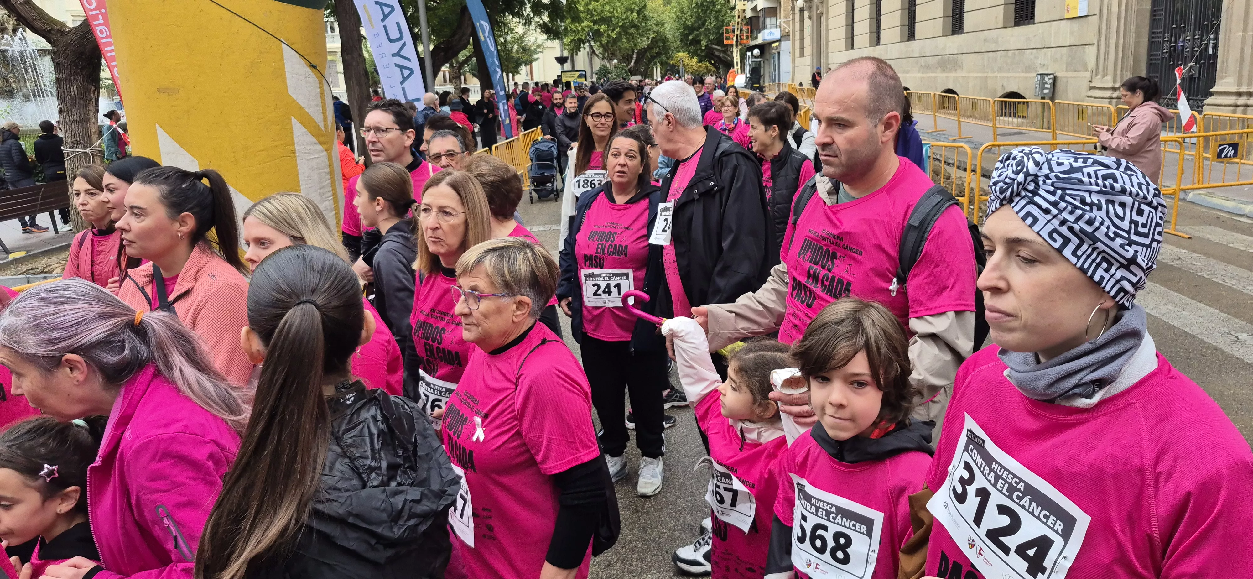 XII Carrera contra el cáncer de Huesca. Foto Myriam Martínez