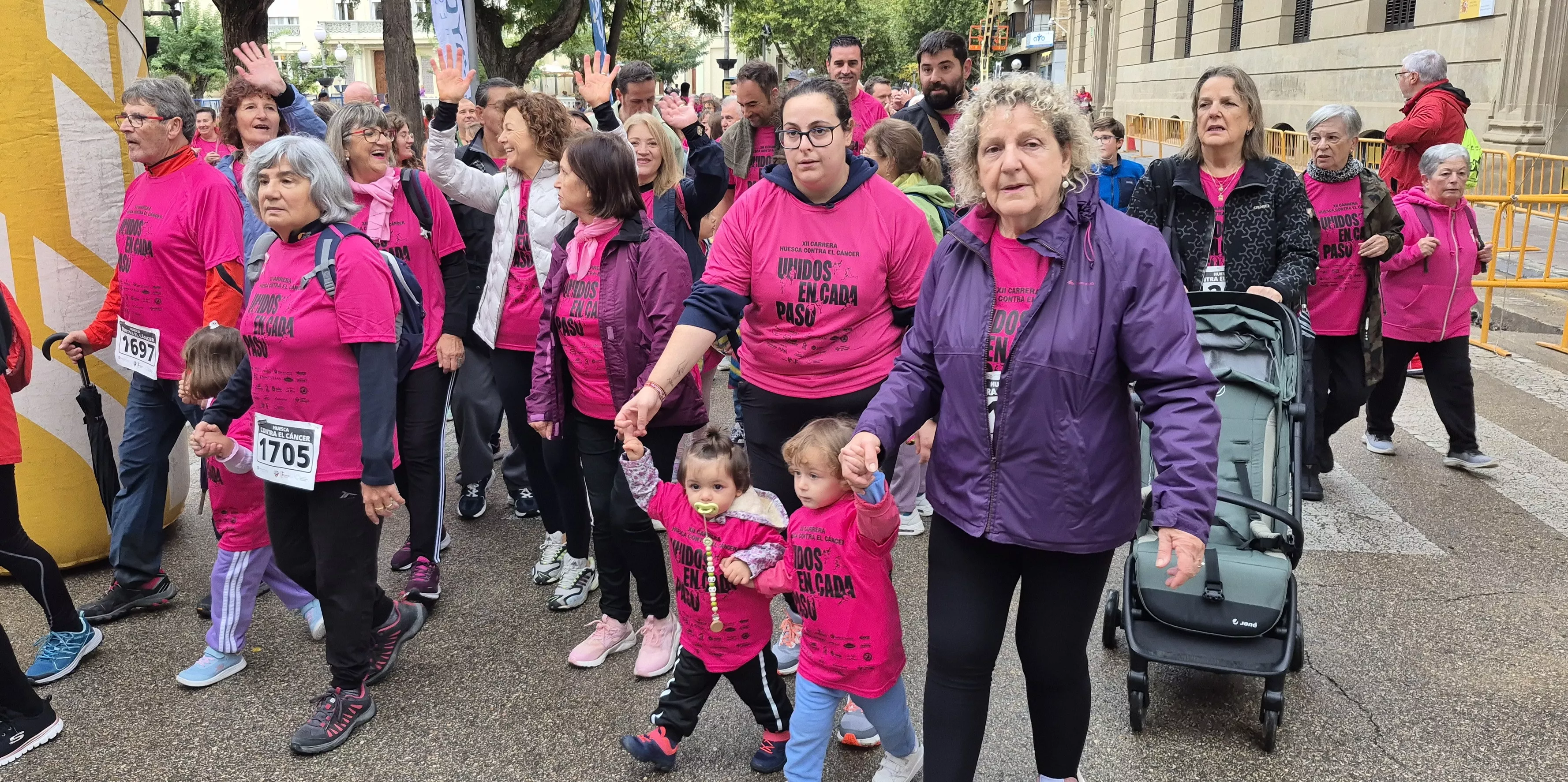 XII Carrera contra el cáncer de Huesca. Foto Myriam Martínez