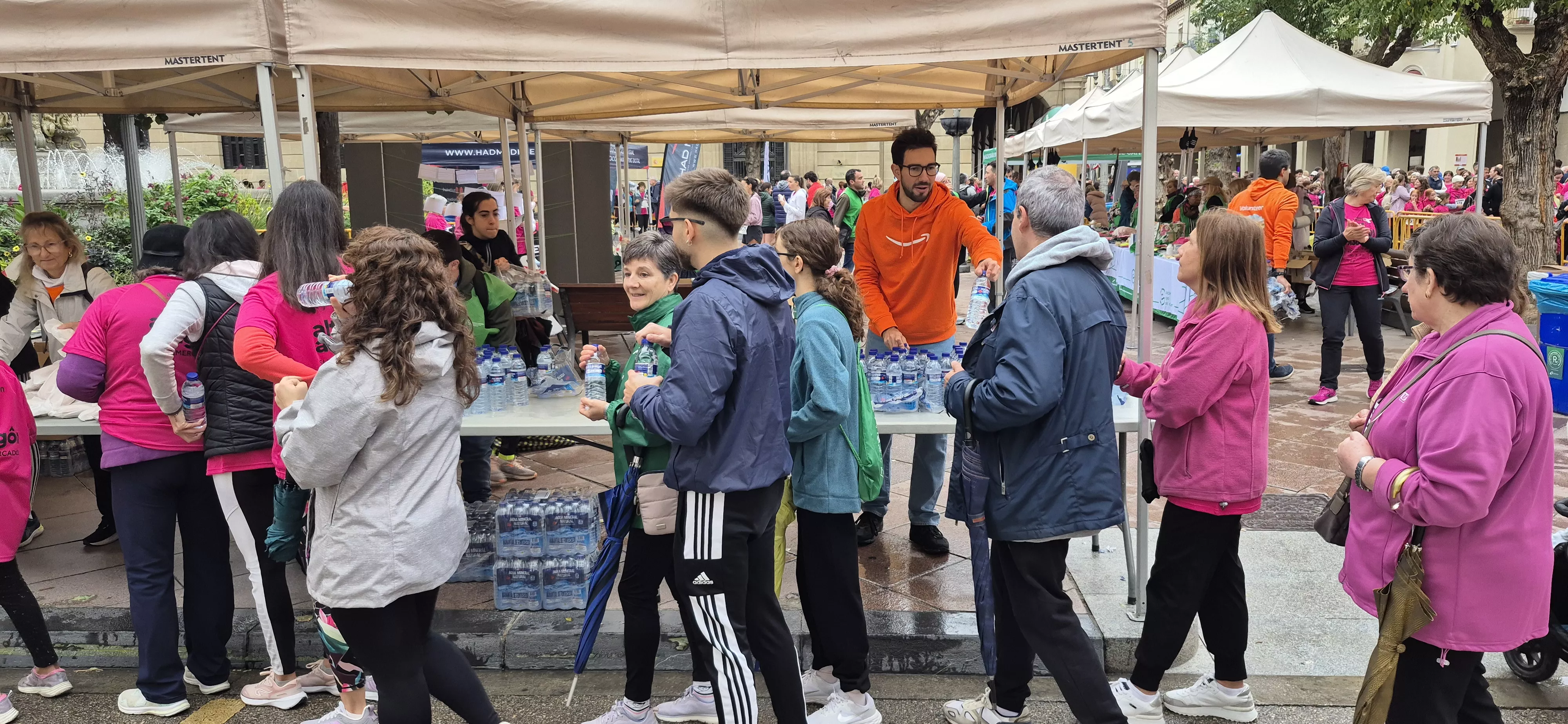 XII Carrera contra el cáncer de Huesca. Foto Myriam Martínez